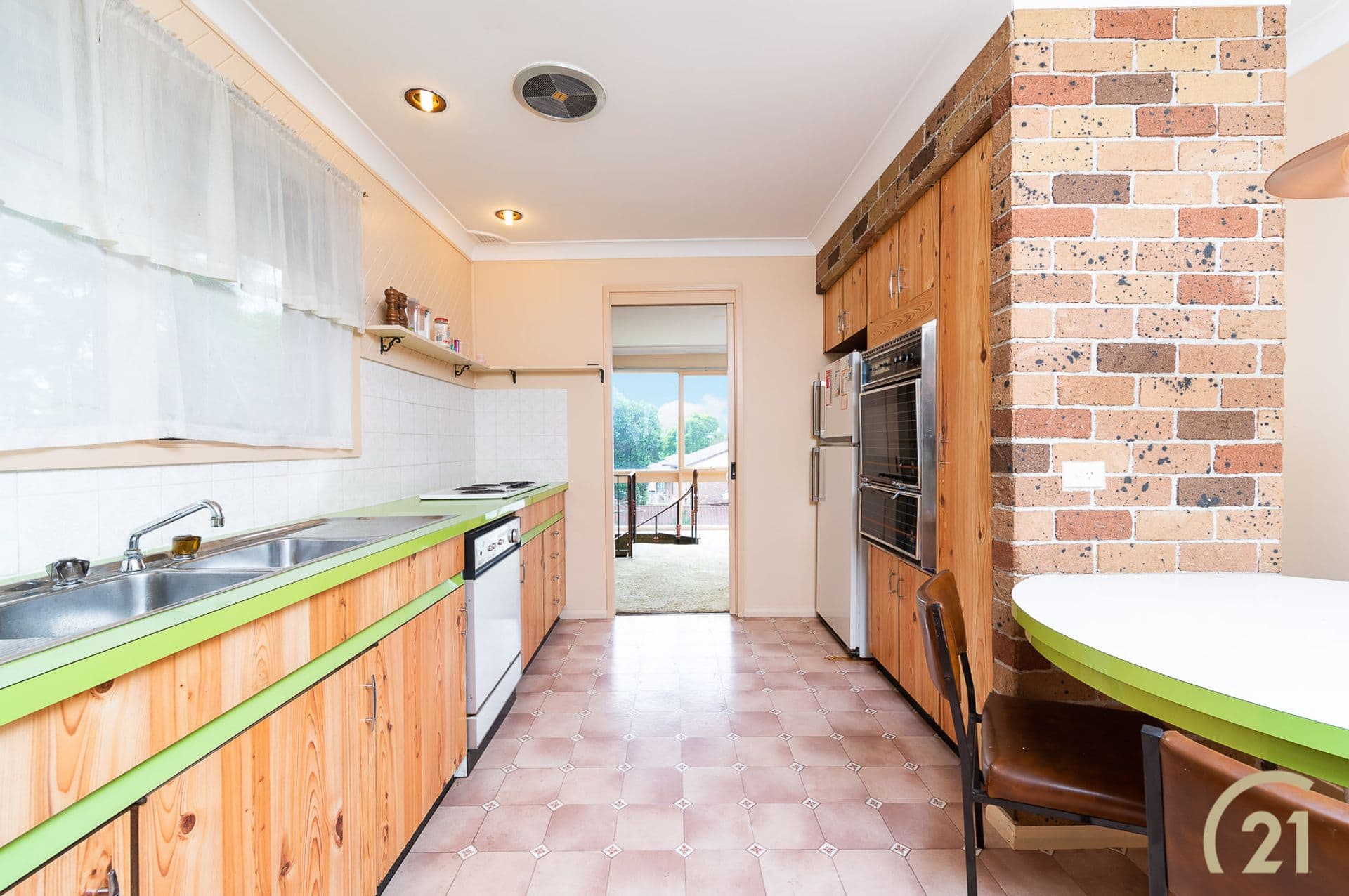 1/95-97 Ware Street, Fairfield, NSW, 2165, Mount Pritchard - Thumbnail 3
