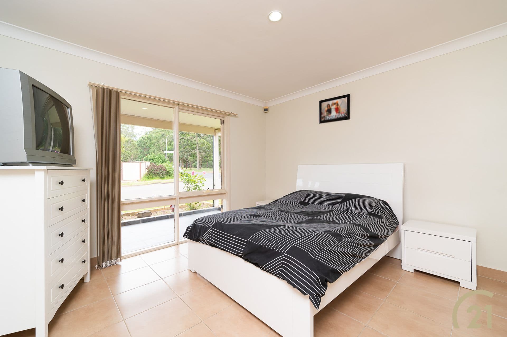 1 Falcon Close, Greenfield Park, NSW, 2176, Greenfield Park - Thumbnail 7