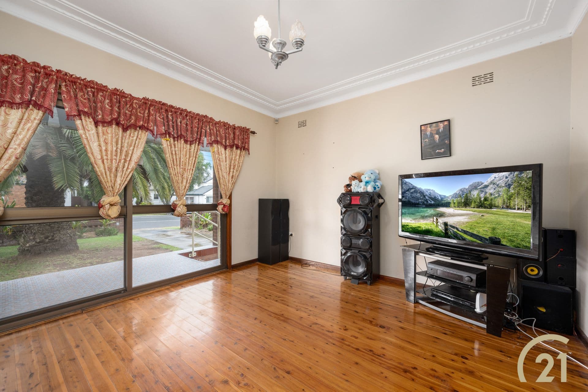 33 Wattle Avenue, Villawood, NSW, 2163, Villawood - Thumbnail 3