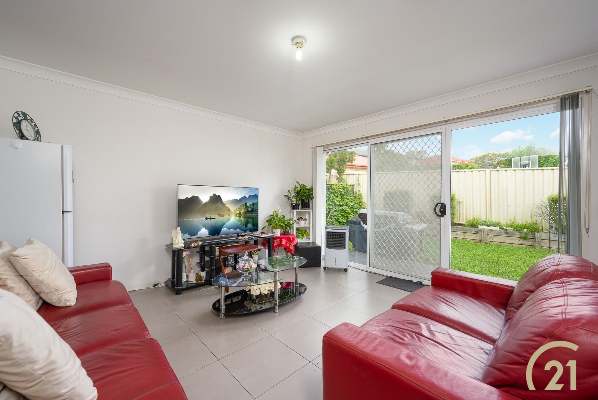 2/22 Watling Avenue, West Hoxton, NSW, 2171, West Hoxton - Thumbnail 3