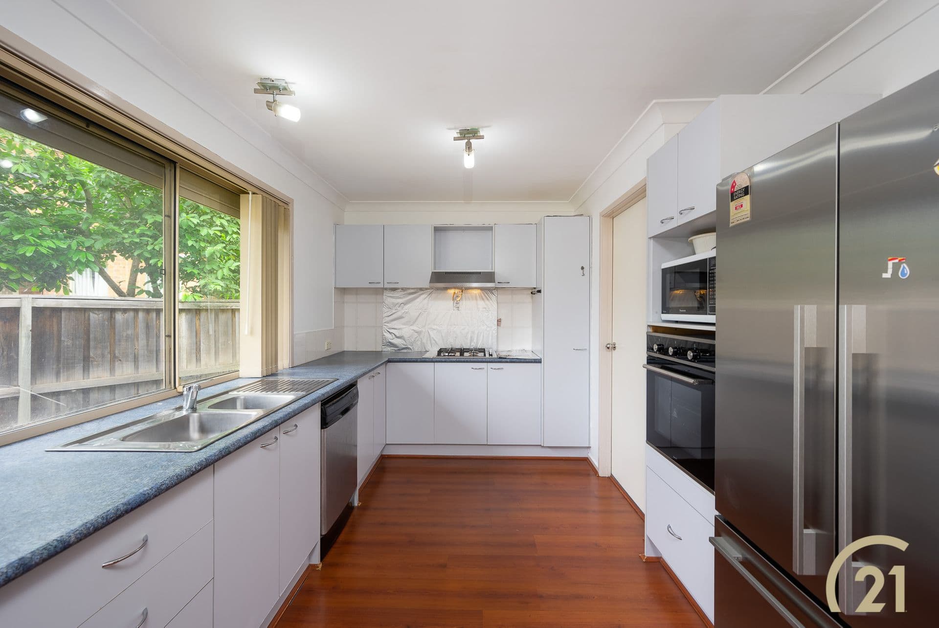 12 Emma Close, Bonnyrigg, NSW, 2177, Bonnyrigg - Thumbnail 3
