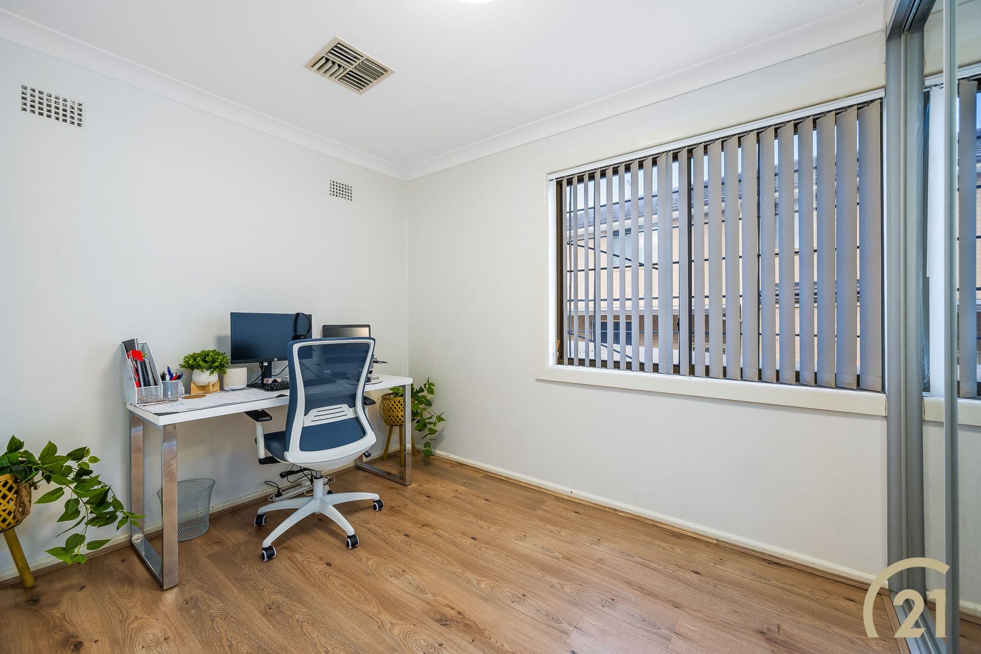 11 Russell Street, Mount Pritchard, NSW, 2170, Mount Pritchard - Thumbnail 8