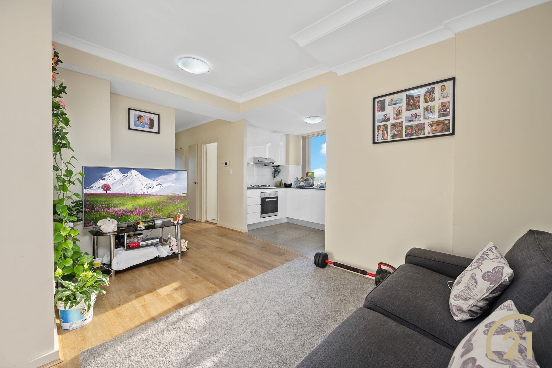 21/17-21 The Crescent, Fairfield, NSW, 2165, Fairfield - Thumbnail 2