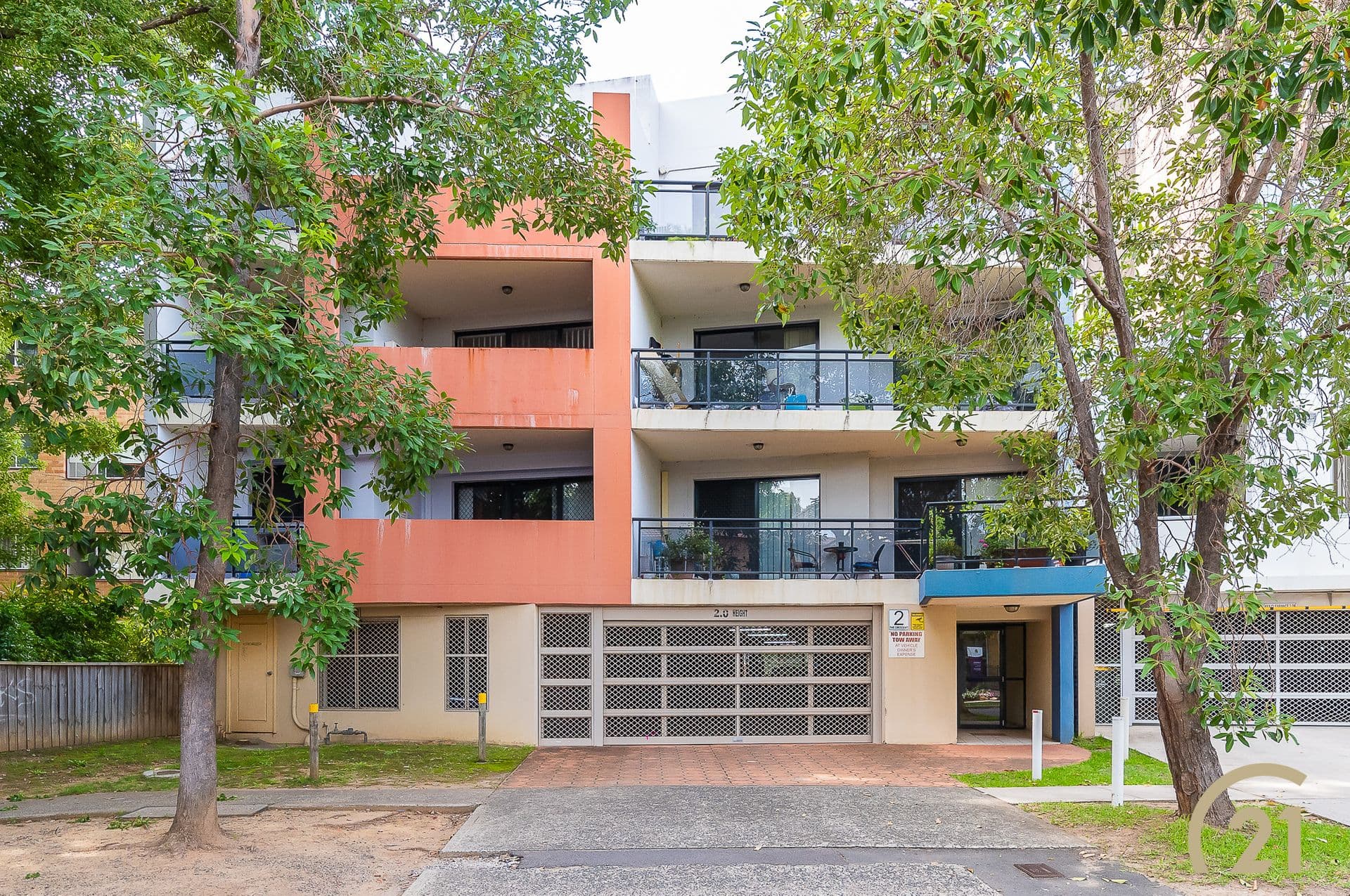 10/2 The Crescent, Fairfield, NSW, 2165, Fairfield - Image 1