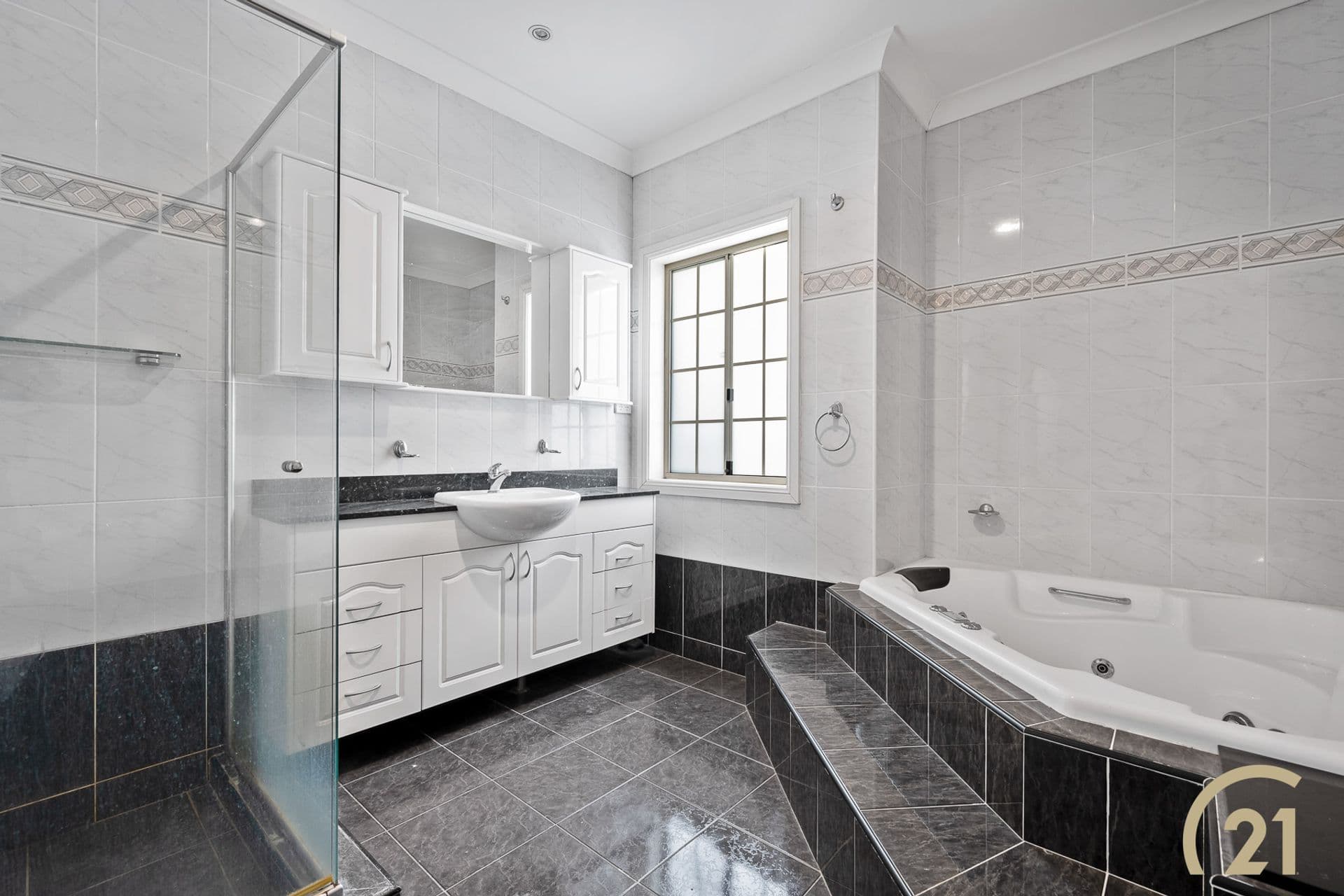 1/95-97 Ware Street, Fairfield, NSW, 2165, Canley Vale - Thumbnail 3