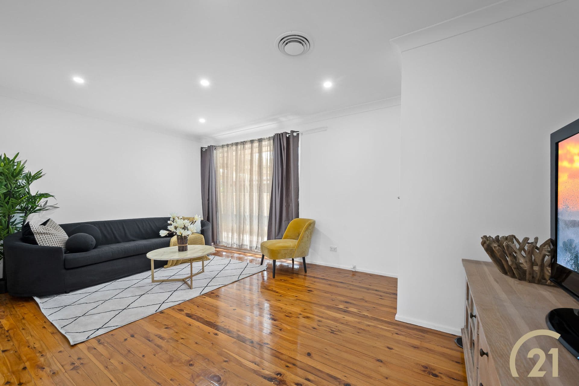 1/95-97 Ware Street, Fairfield, NSW, 2165, Bossley Park - Thumbnail 2