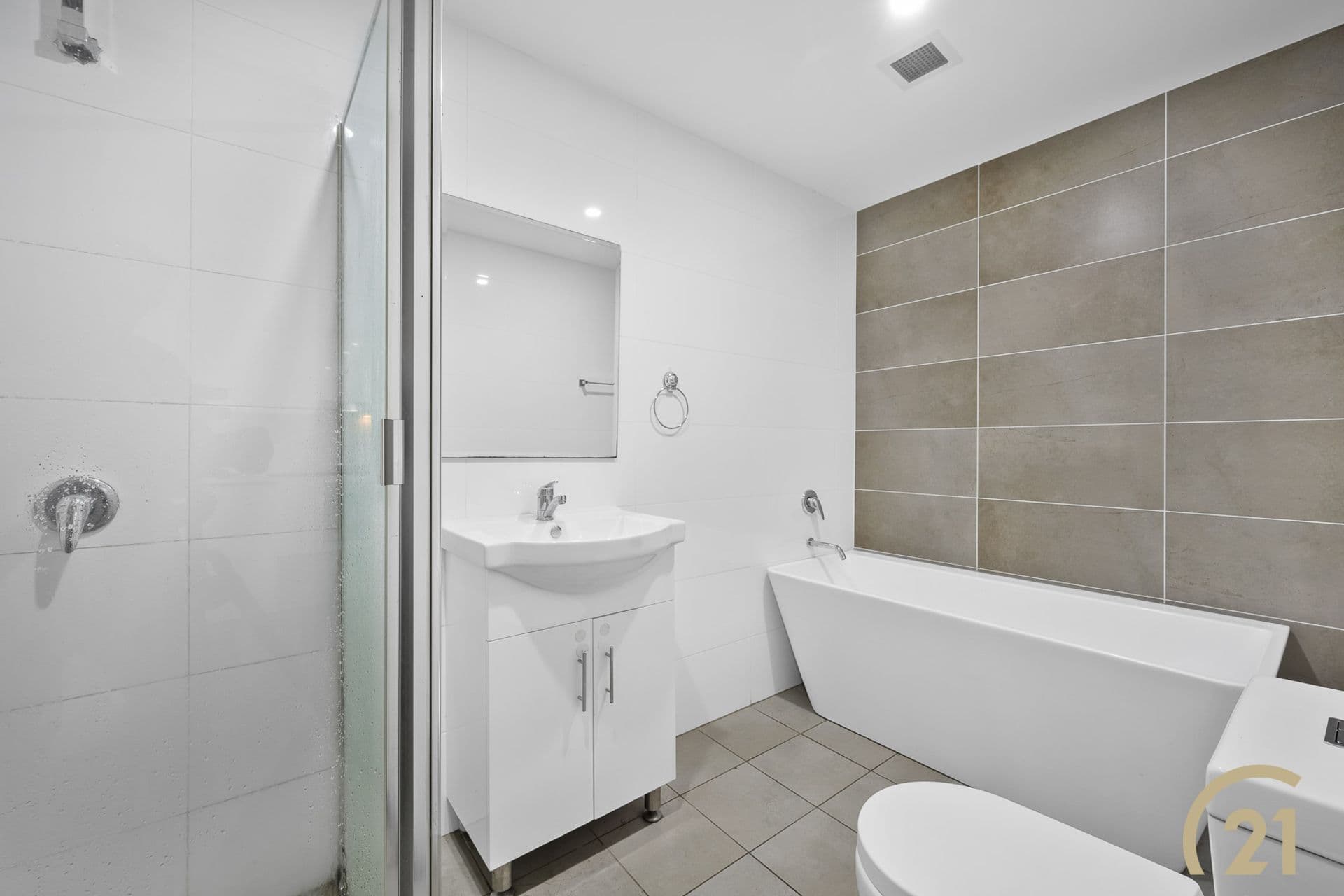 220/17-21 The Crescent, Fairfield, NSW, 2165, Fairfield - Thumbnail 8