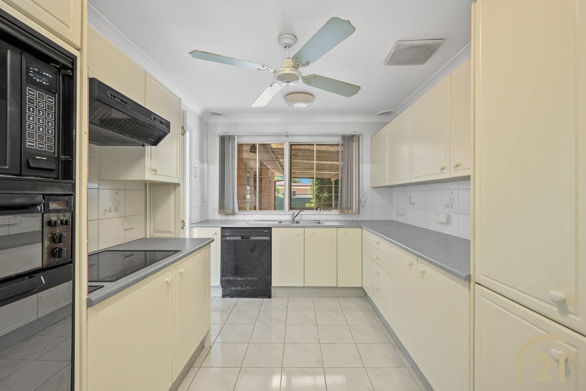 1/95-97 Ware Street, Fairfield, NSW, 2165, St Johns Park - Thumbnail 2