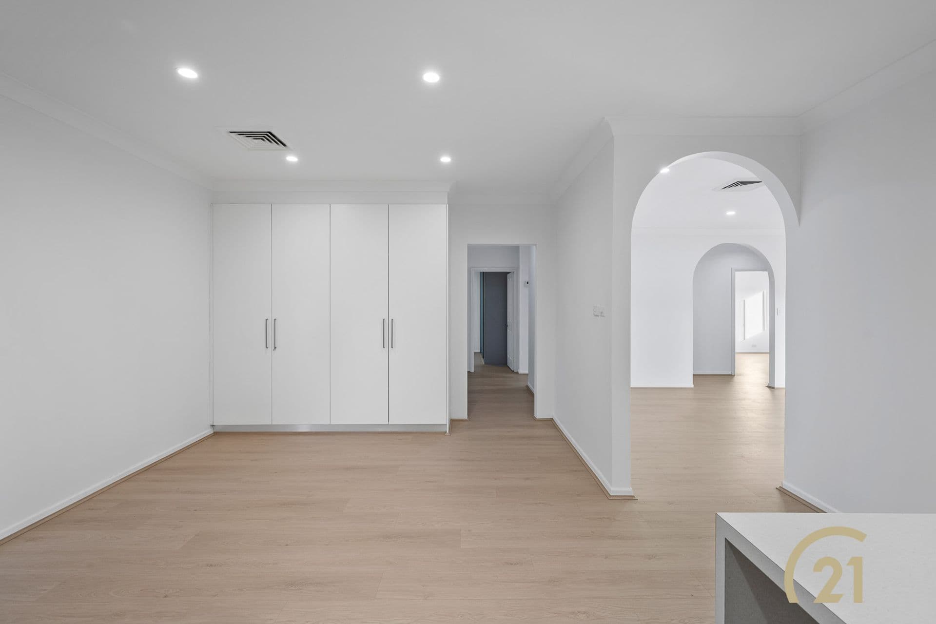 35 Oliveri Crescent, Green Valley, NSW, 2168, Green Valley - Thumbnail 5