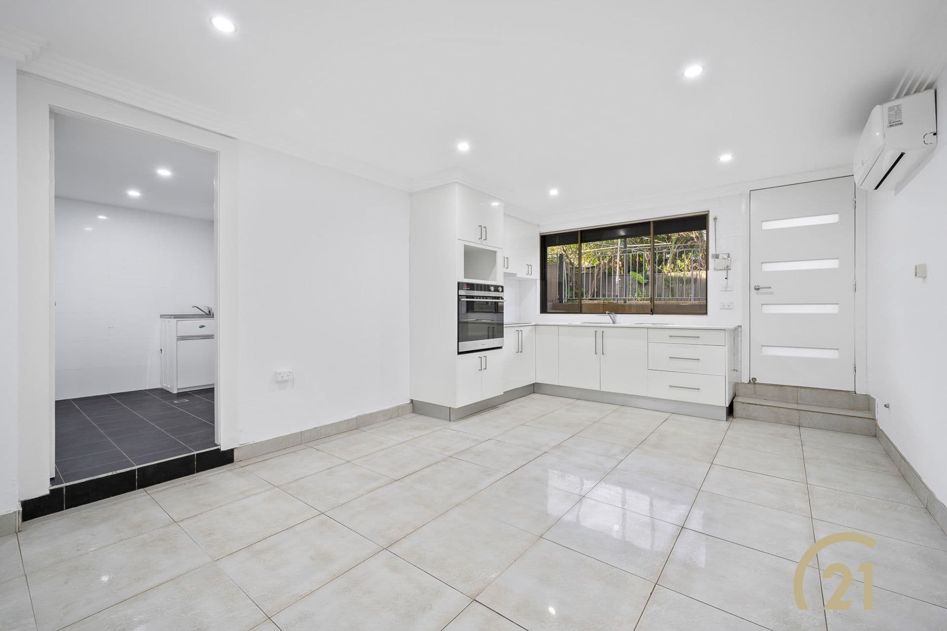 35 Oliveri Crescent, Green Valley, NSW, 2168, Green Valley - Thumbnail 8