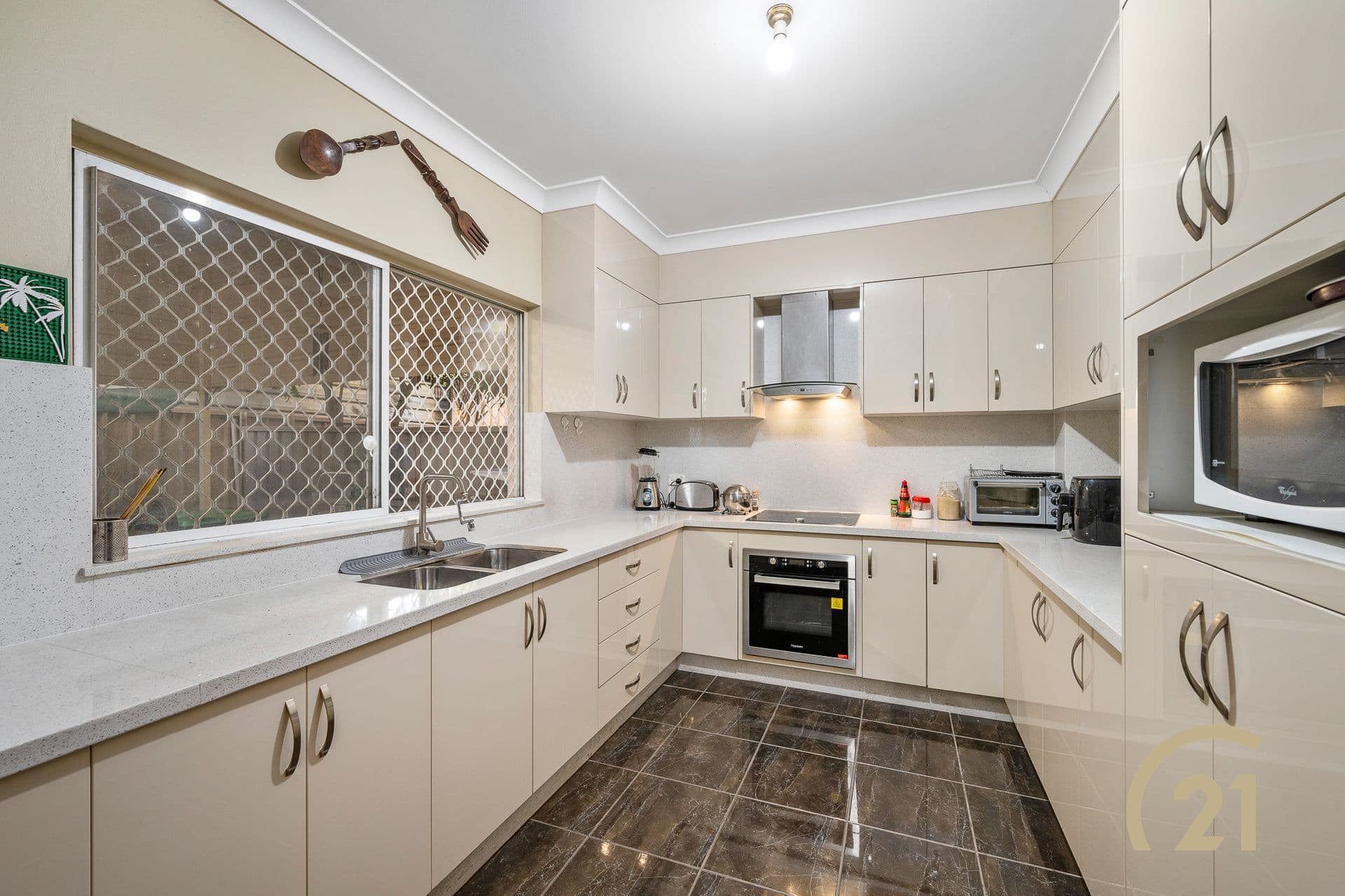 2/20-22 Myddleton Avenue, Fairfield, NSW, 2165, Fairfield - Thumbnail 2