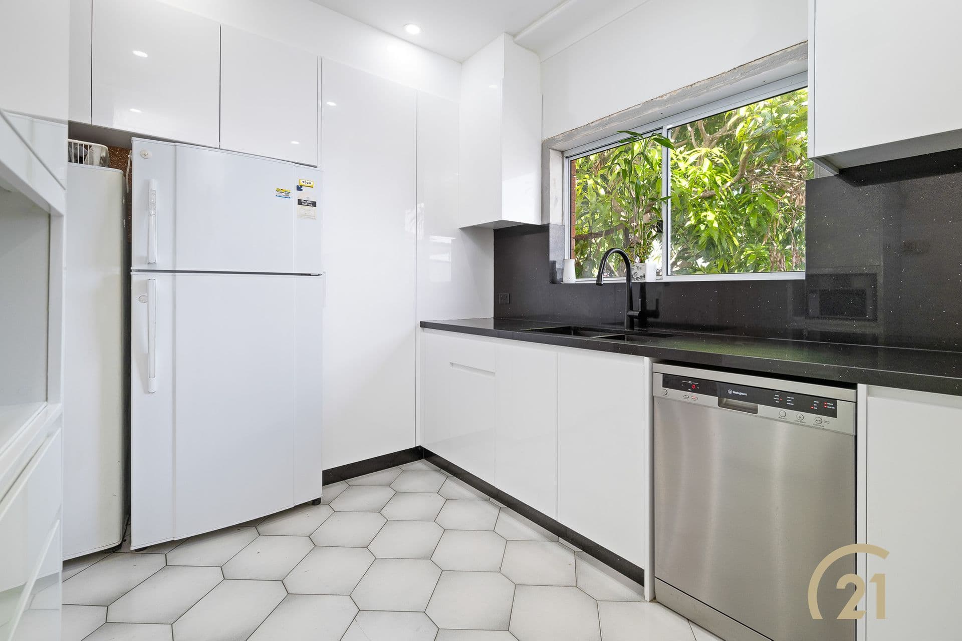 1/95-97 Ware Street, Fairfield, NSW, 2165, St Johns Park - Thumbnail 6