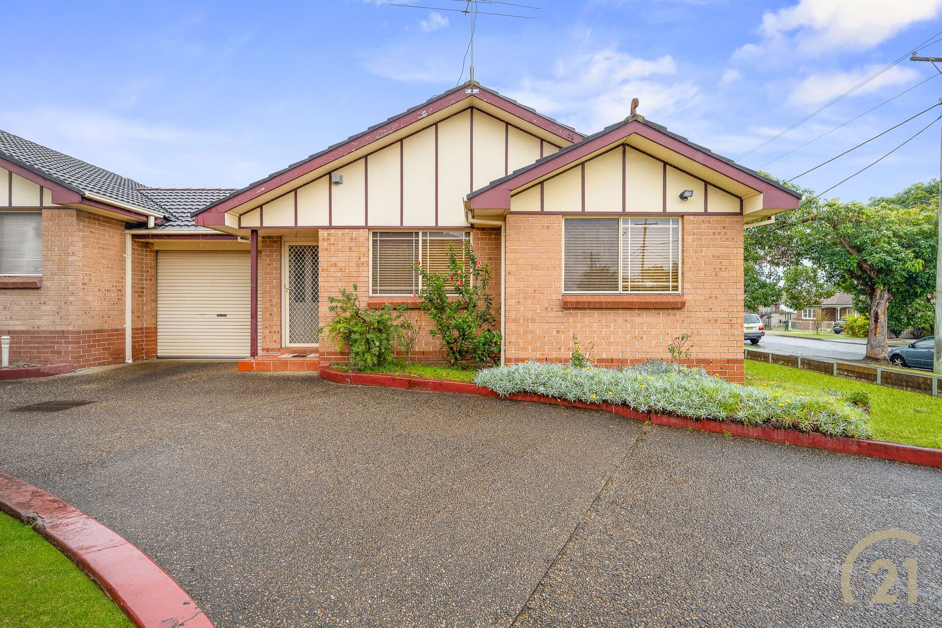 10/27-29 Eton Street, Smithfield, NSW, 2164, Smithfield - Image 1