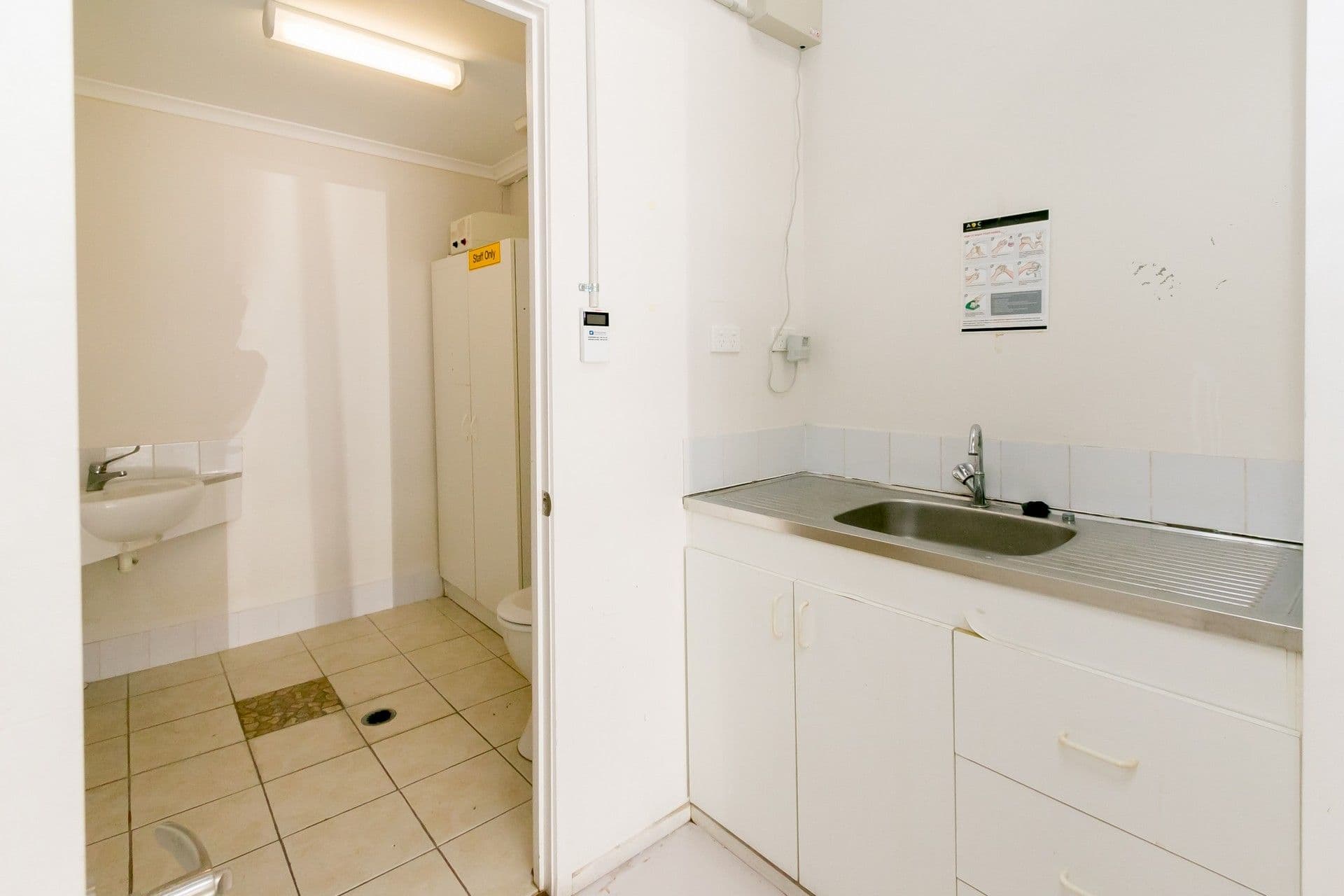 2/92 Beach Road, Pialba, QLD, 4655, Pialba - Thumbnail 3