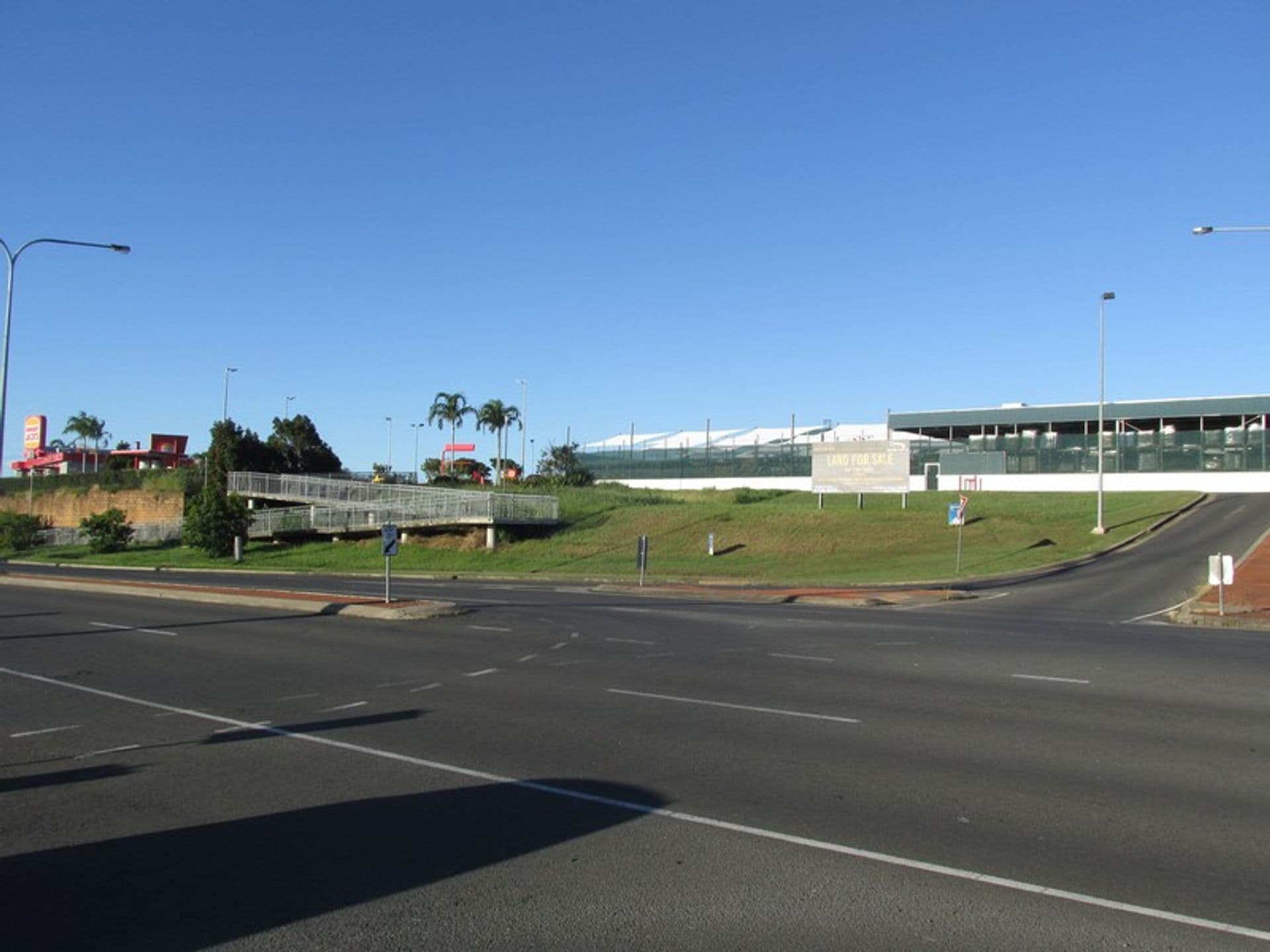 1/10 Liuzzi Street, PIALBA, Hervey Bay, QLD, 4655, Pialba - Thumbnail 2