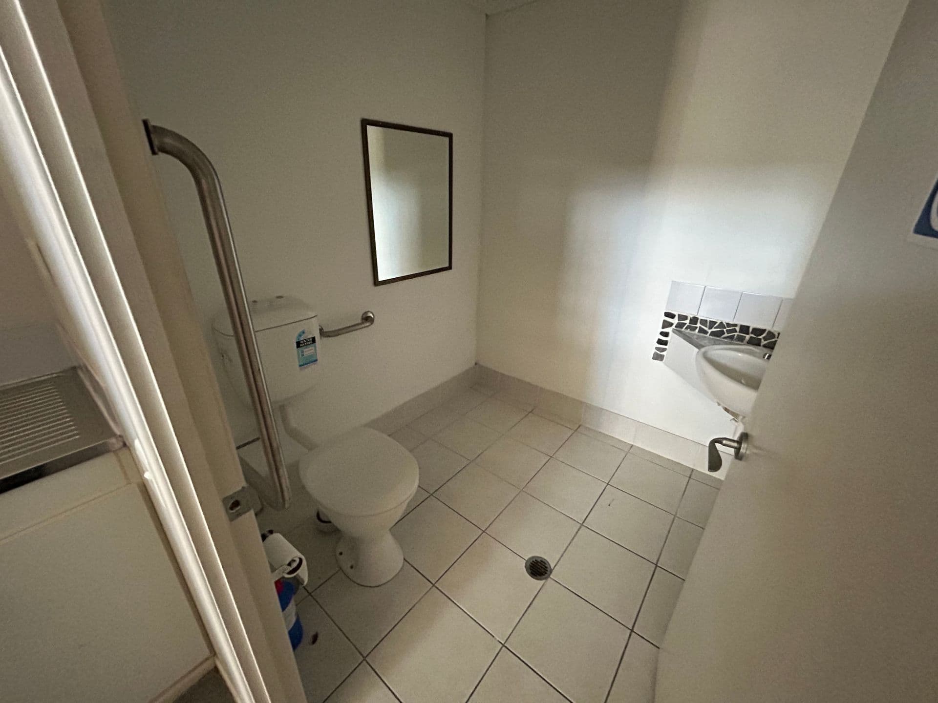 2/88-90 Beach Road, Pialba, QLD, 4655, Pialba - Thumbnail 5