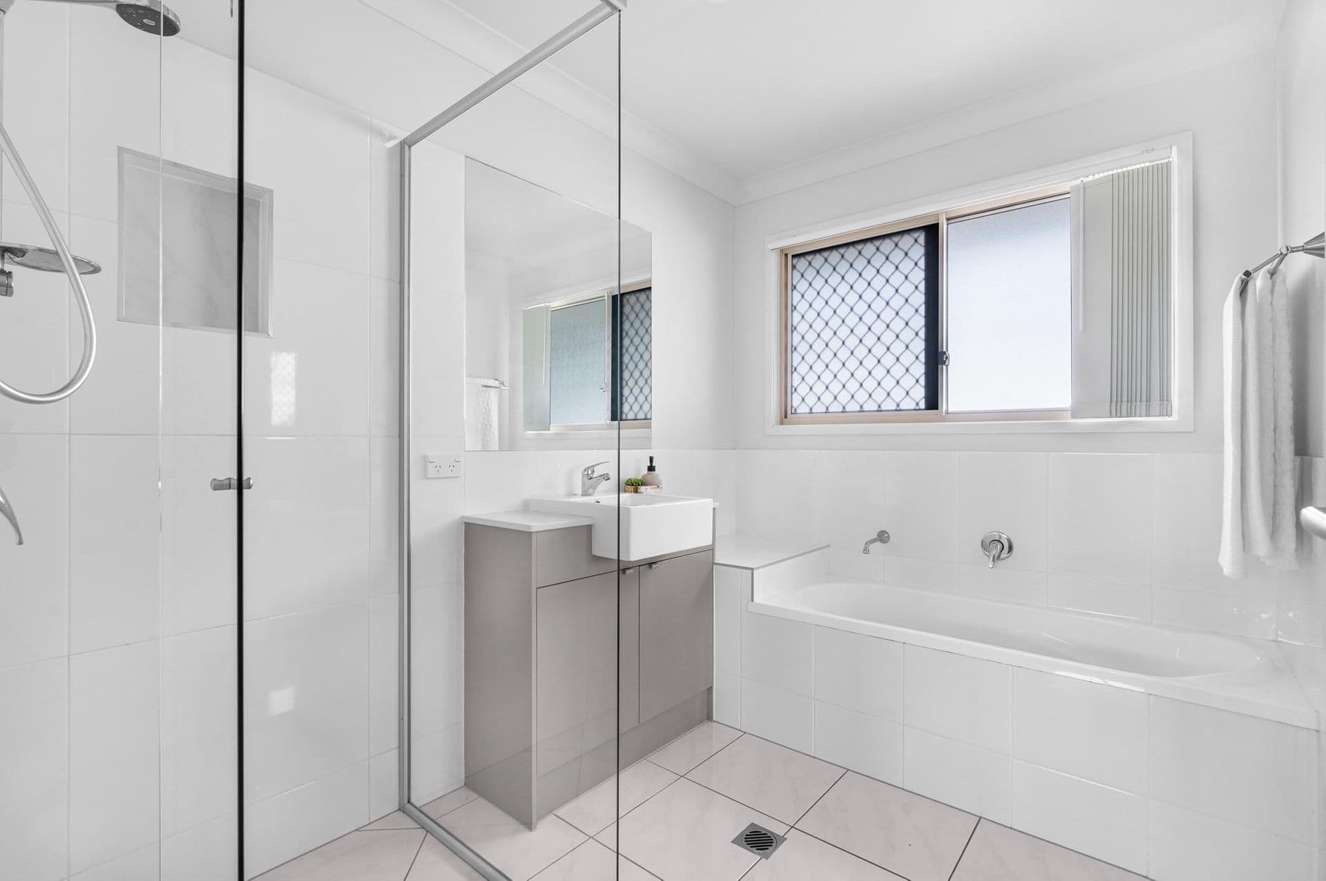 3 Radford Road, Manly West, QLD, 4179, Manly West - Thumbnail 5