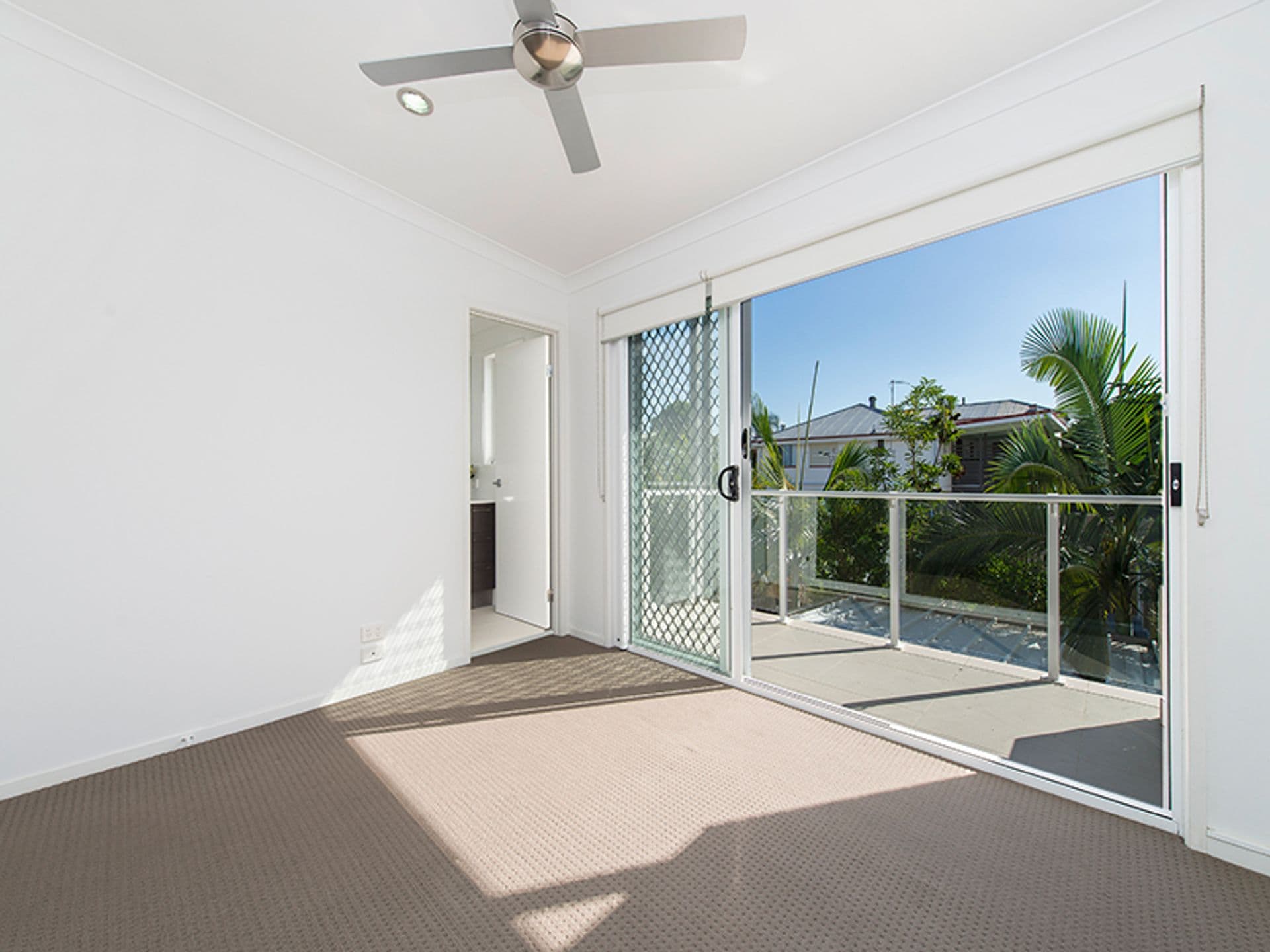 2 Of 15 Fox Street, Wynnum, QLD, 4178, Wynnum - Thumbnail 5