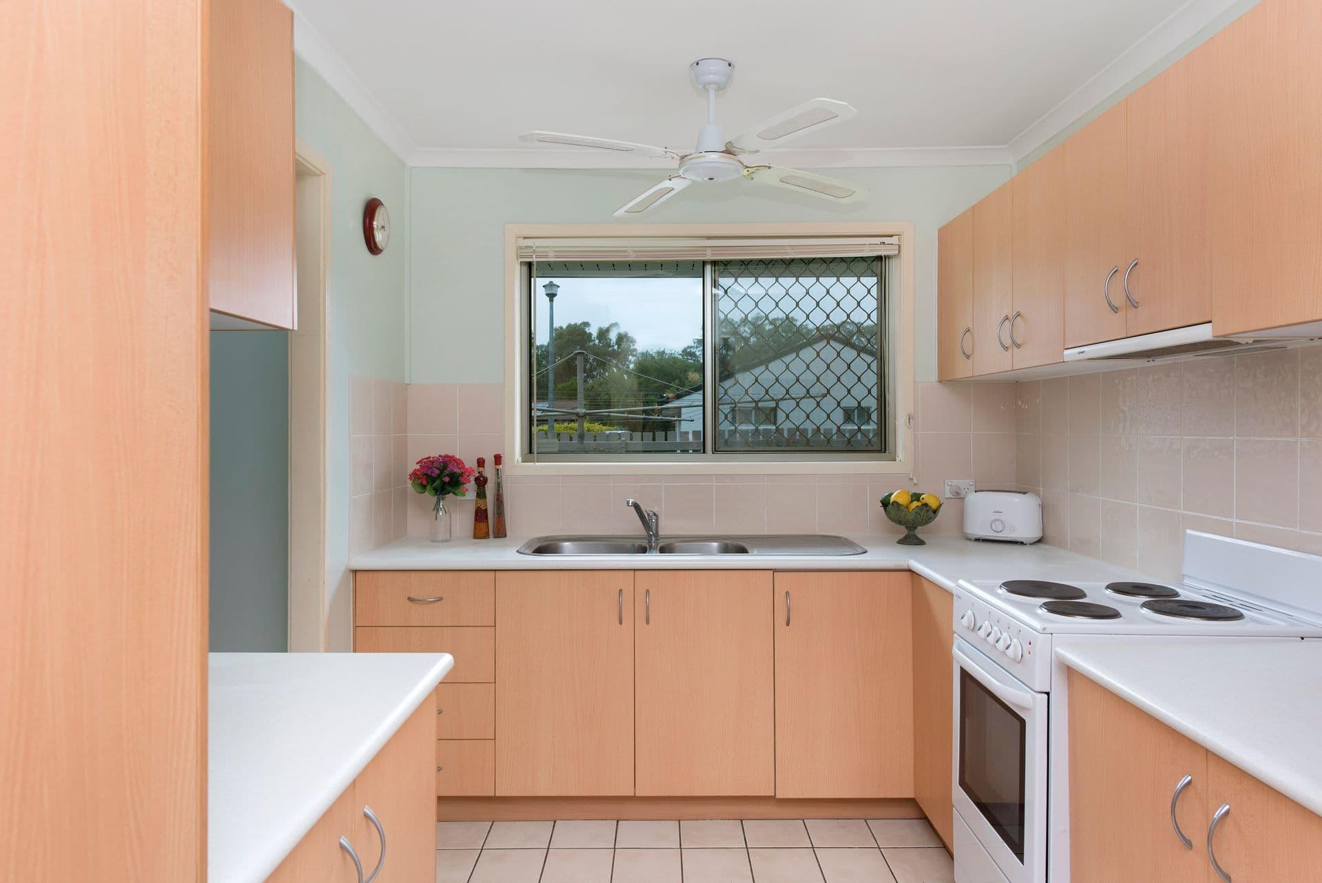 1 /35 Fisher Road, Thorneside, QLD, 4158, Thorneside - Thumbnail 2