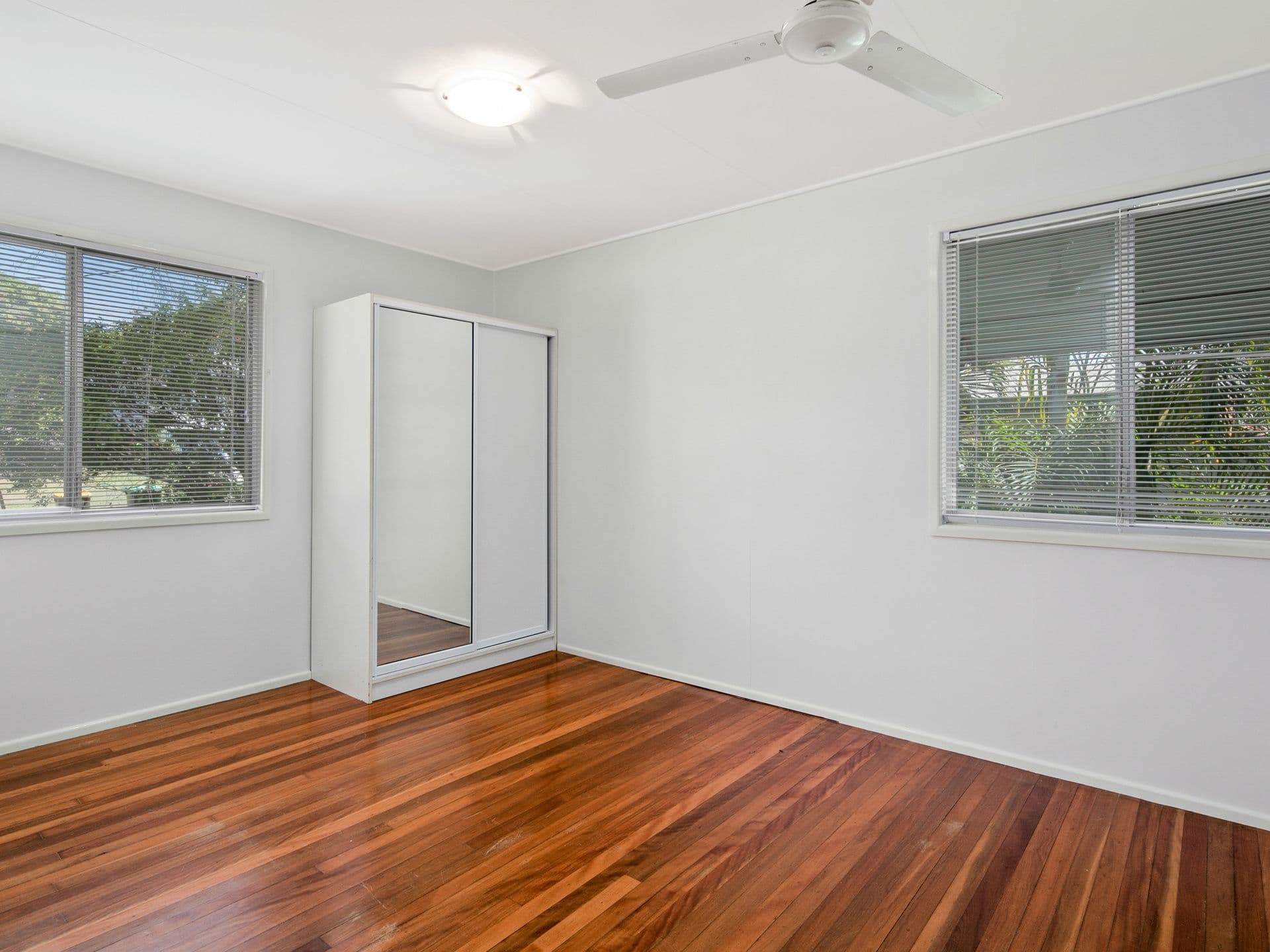 52 Bernays Road, Wynnum West, QLD, 4178, Wynnum West - Thumbnail 3