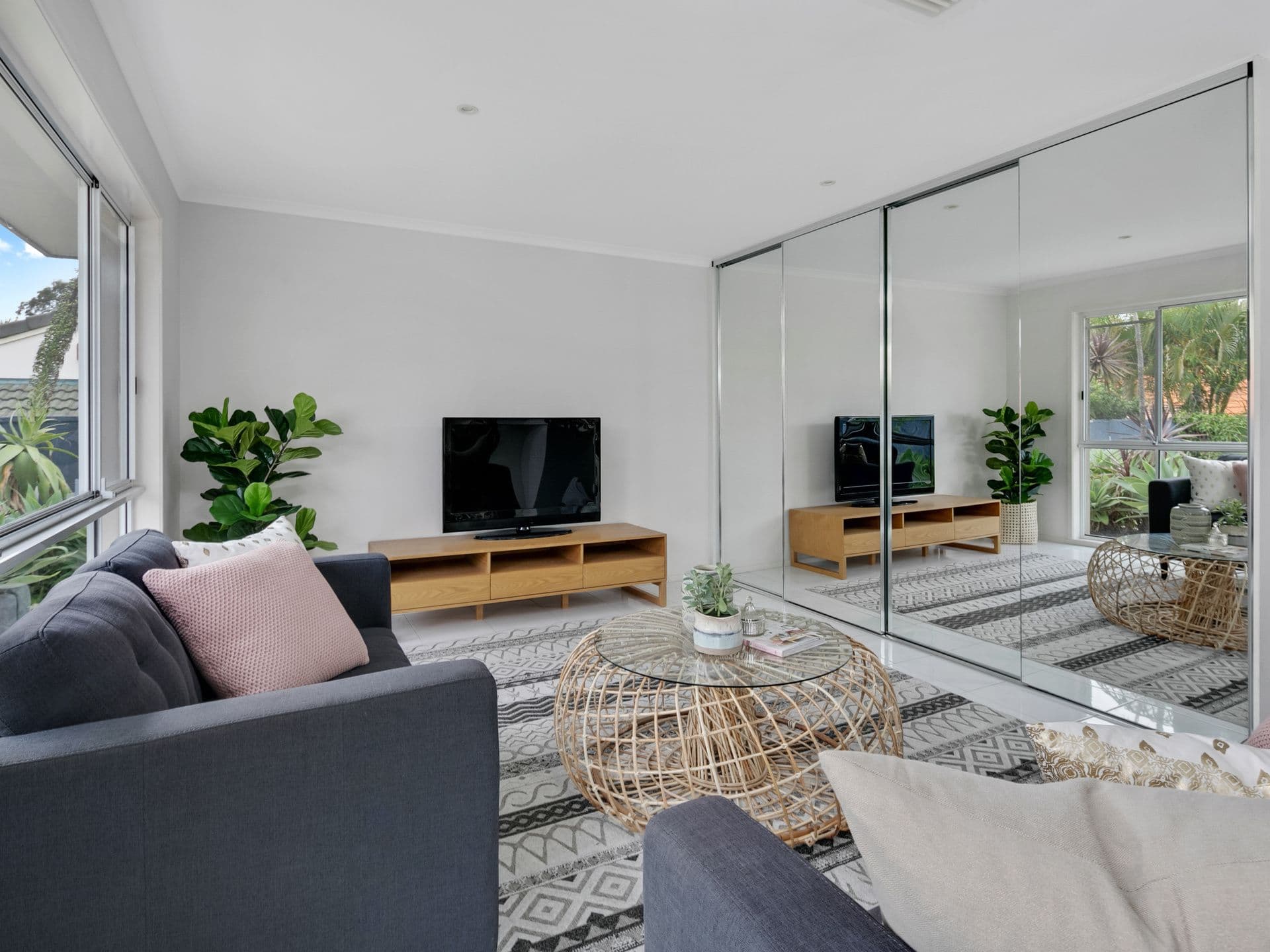 2 Windermere Crescent, Carindale, QLD, 4152, Carindale - Thumbnail 7