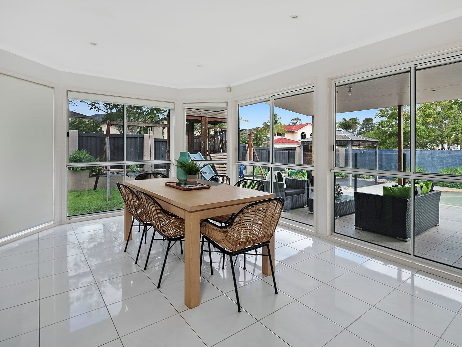 2 Windermere Crescent, Carindale, QLD, 4152, Carindale - Thumbnail 8