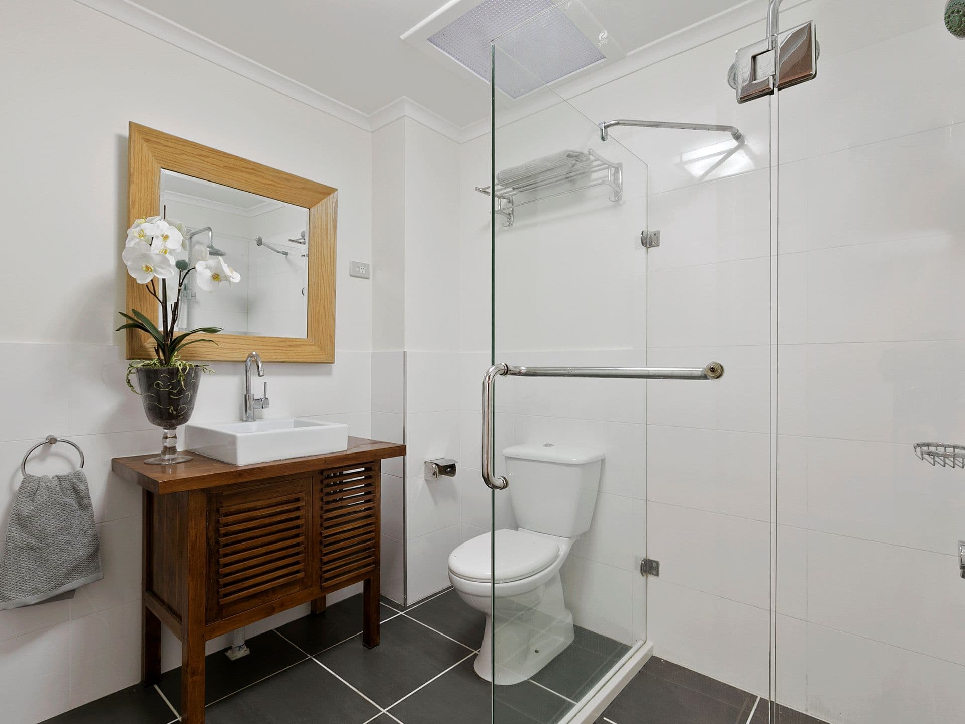 54 Duncan Street, Wynnum, QLD, 4178, Wynnum West - Thumbnail 8