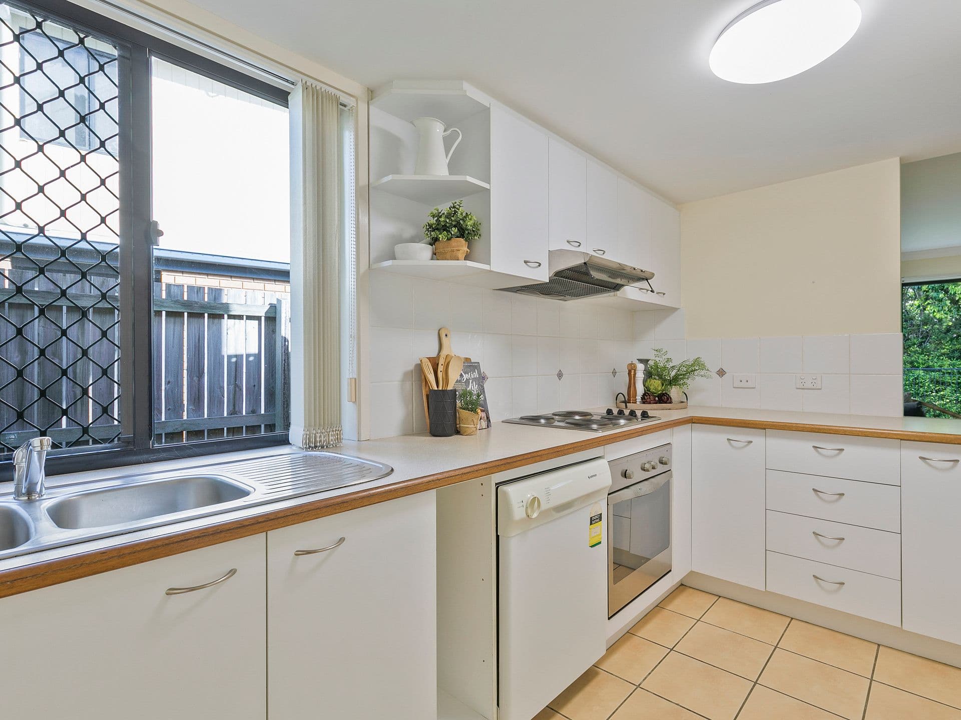 3/49 Gannon Avenue, Manly, QLD, 4179, Manly - Thumbnail 4