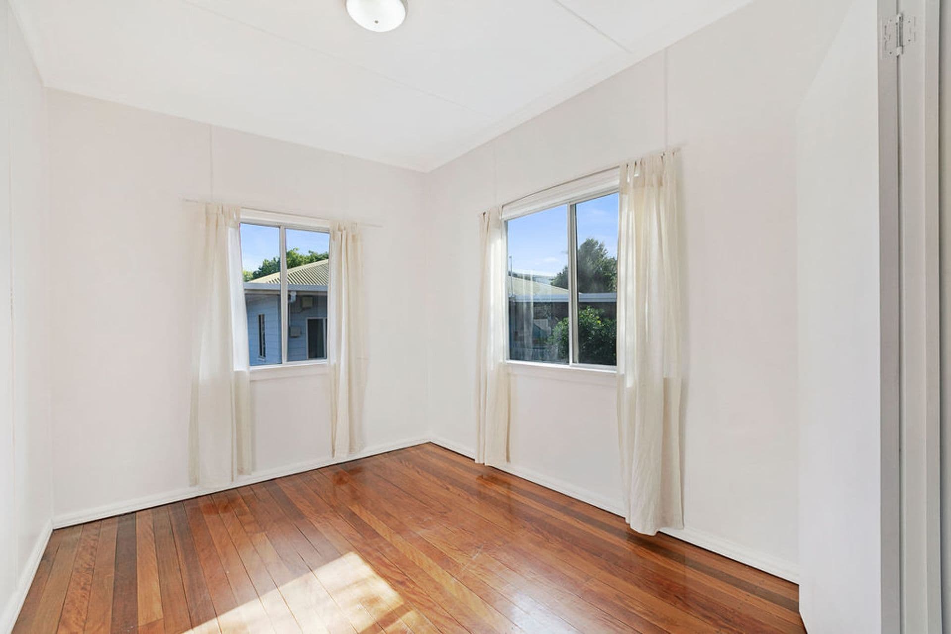 2304 Wynnum Road, Wynnum, QLD, 4178, Wynnum - Thumbnail 7