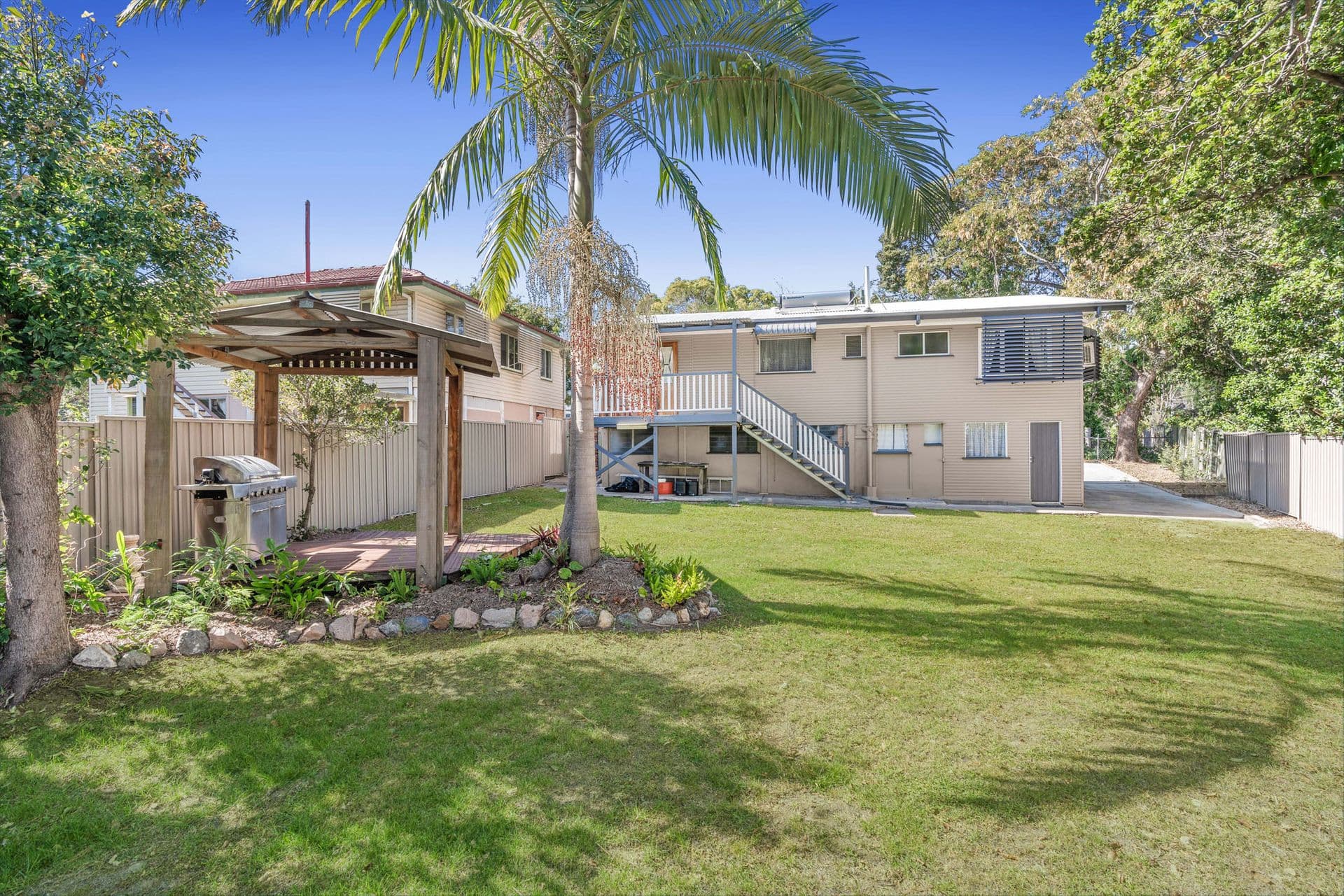 17 Heymer Street, Wynnum, QLD, 4178, Wynnum - Thumbnail 2