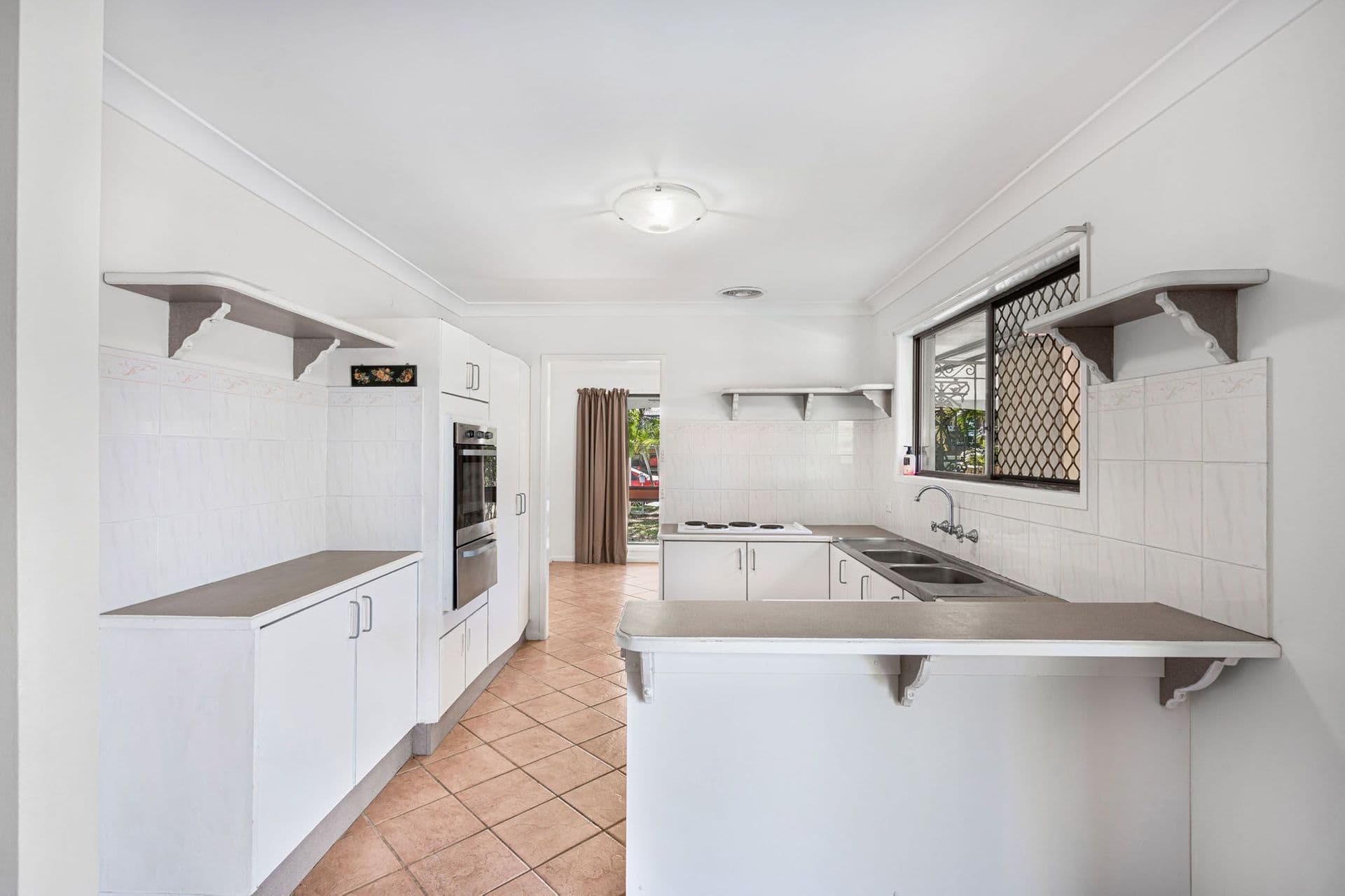 23 Gateway Street, Wynnum West, QLD, 4178, Wynnum West - Thumbnail 4