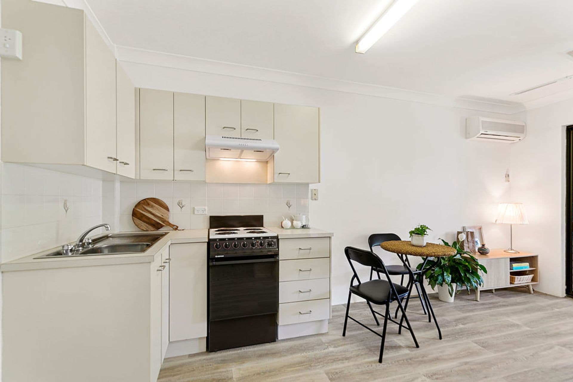 1/15 Carmichael Place, Wynnum West, QLD, 4178, Wynnum West - Thumbnail 5
