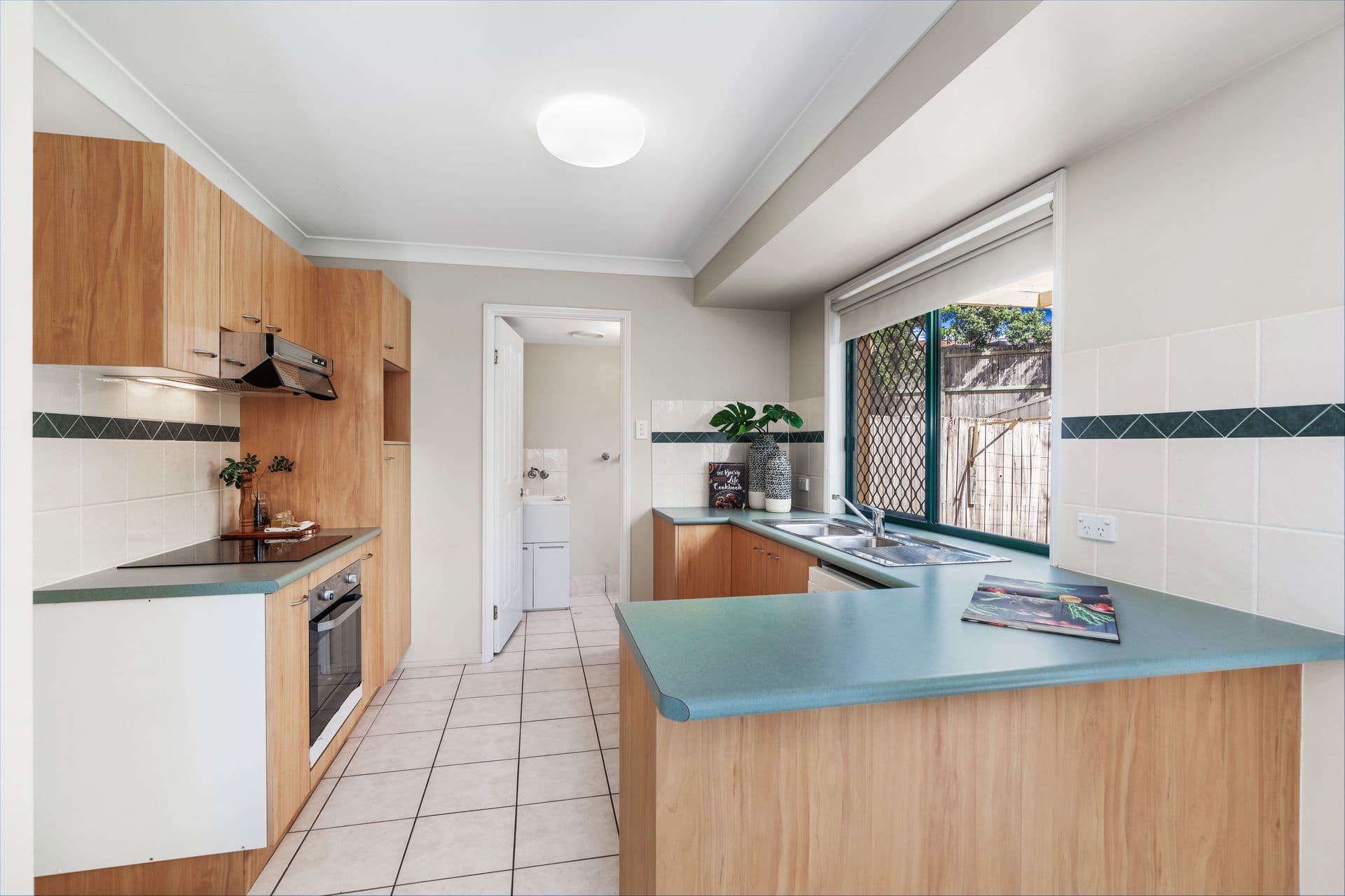 4/519 Tingal Road, Wynnum, QLD, 4178, Wynnum - Thumbnail 3