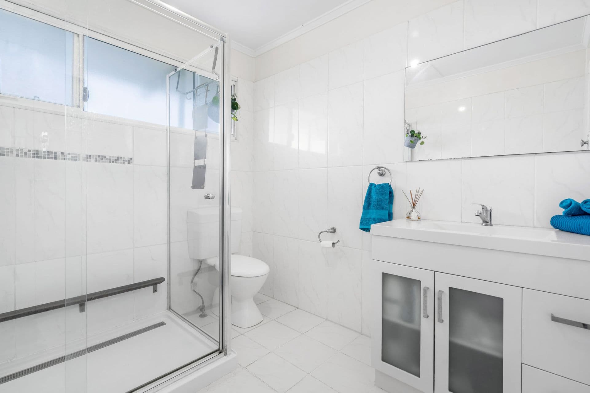 62 Curve Avenue, Wynnum, QLD, 4178, Wynnum - Thumbnail 7