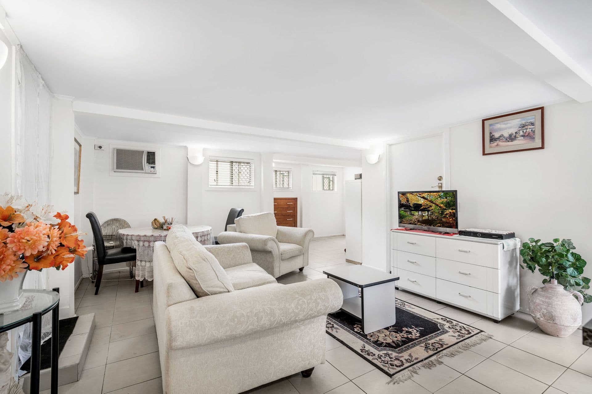 62 Curve Avenue, Wynnum, QLD, 4178, Wynnum - Thumbnail 3