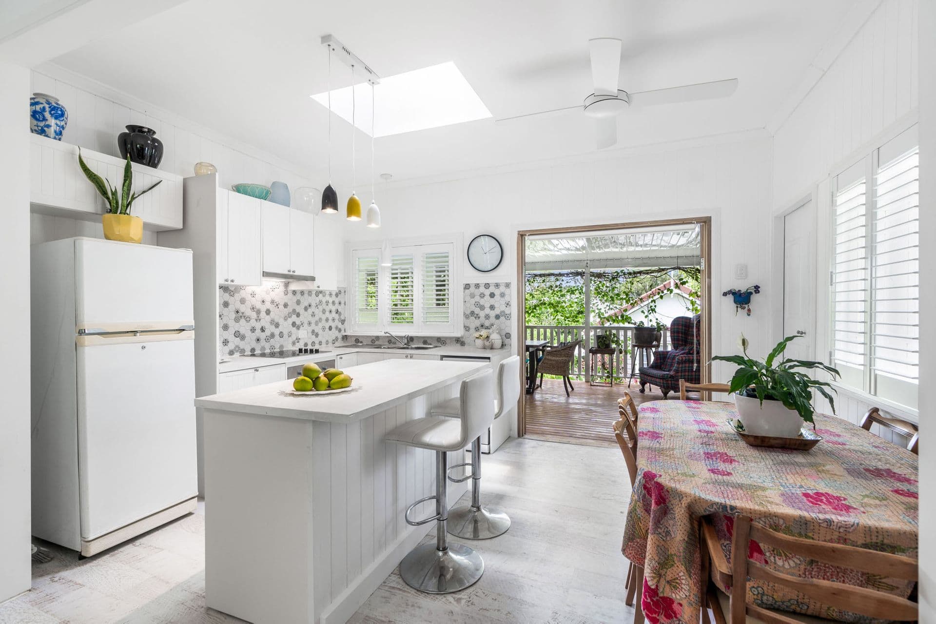 90 Haylock Street, Wynnum, QLD, 4178, Wynnum - Thumbnail 3