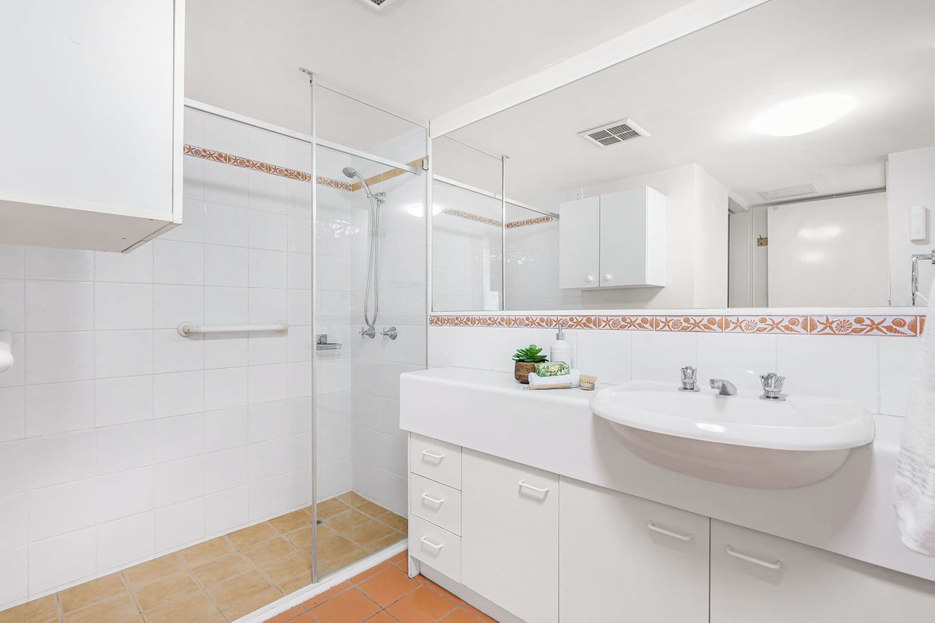 3/2043 Wynnum Road, Wynnum West, QLD, 4178, Wynnum West - Thumbnail 3