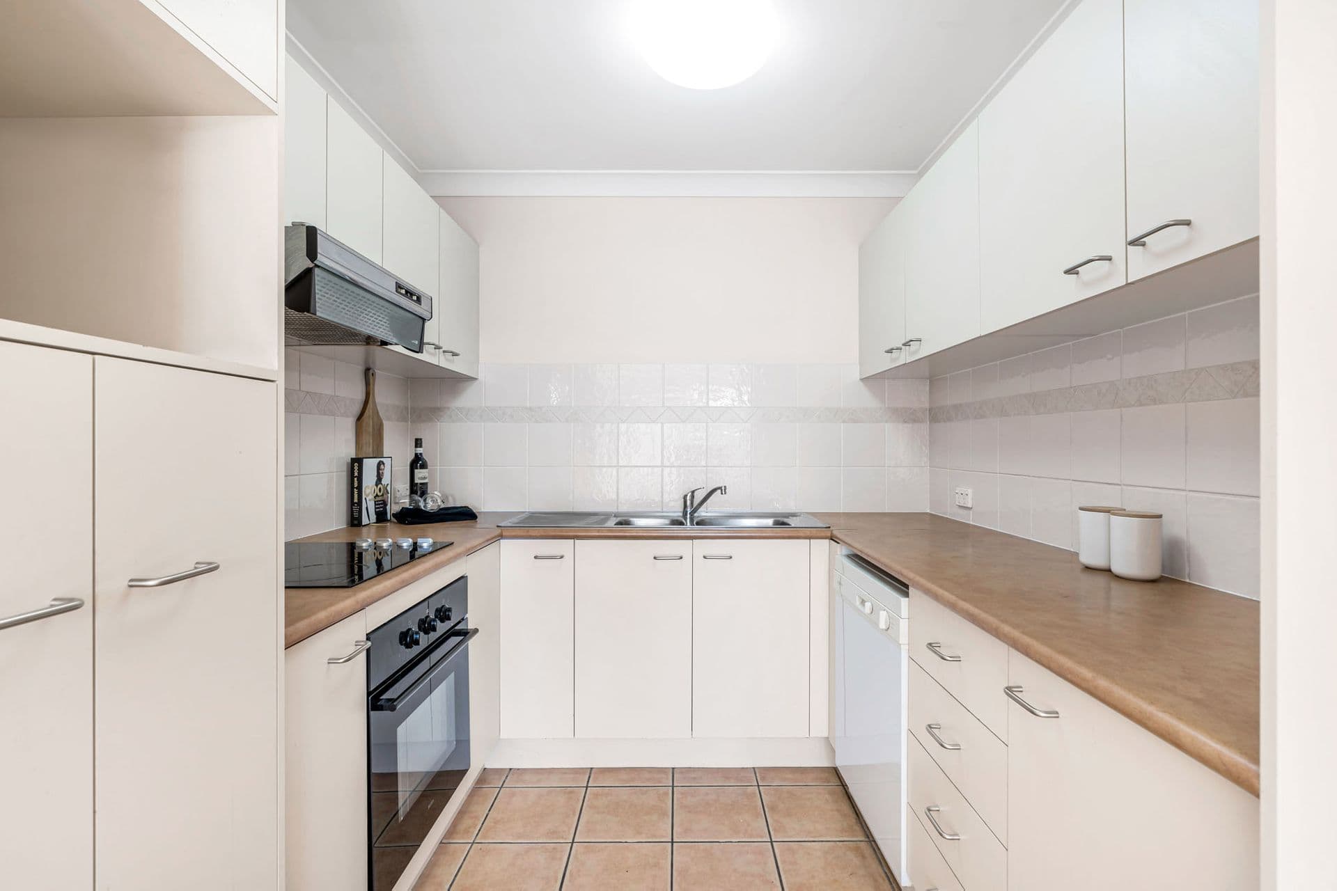 9 / 519 Tingal Road, Wynnum, QLD, 4178, Wynnum - Thumbnail 2