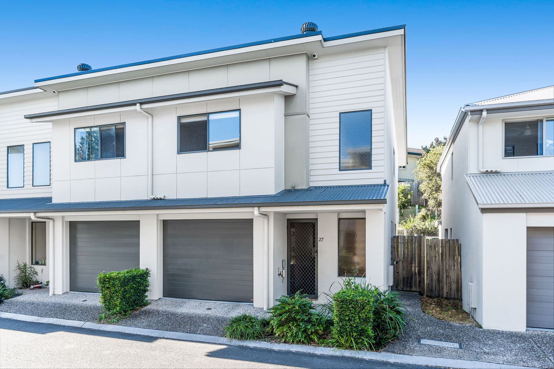 27 / 20 Kianawah Road South, Manly West, QLD, 4179, Manly West - Image 1