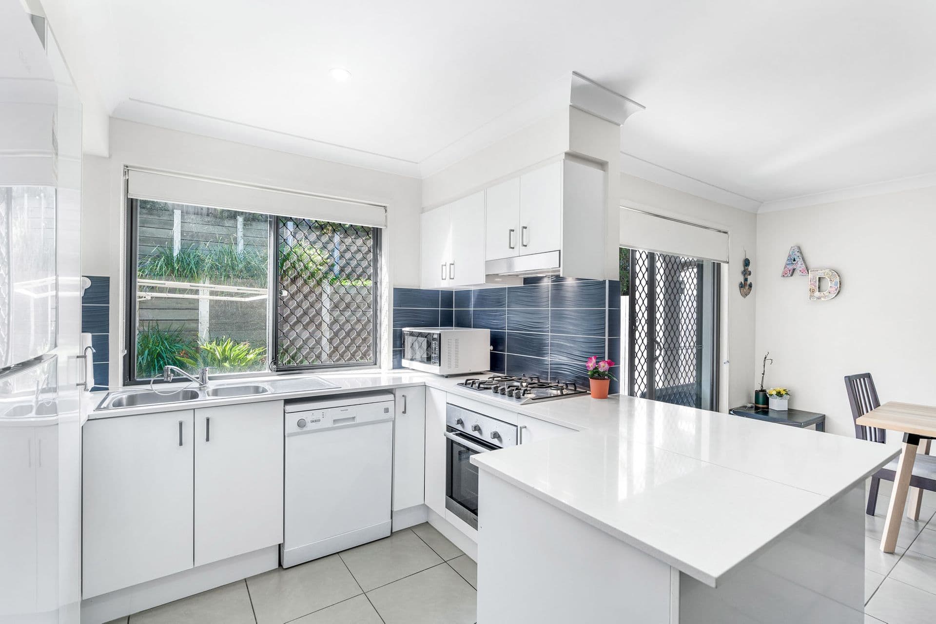 27 / 20 Kianawah Road South, Manly West, QLD, 4179, Manly West - Thumbnail 3