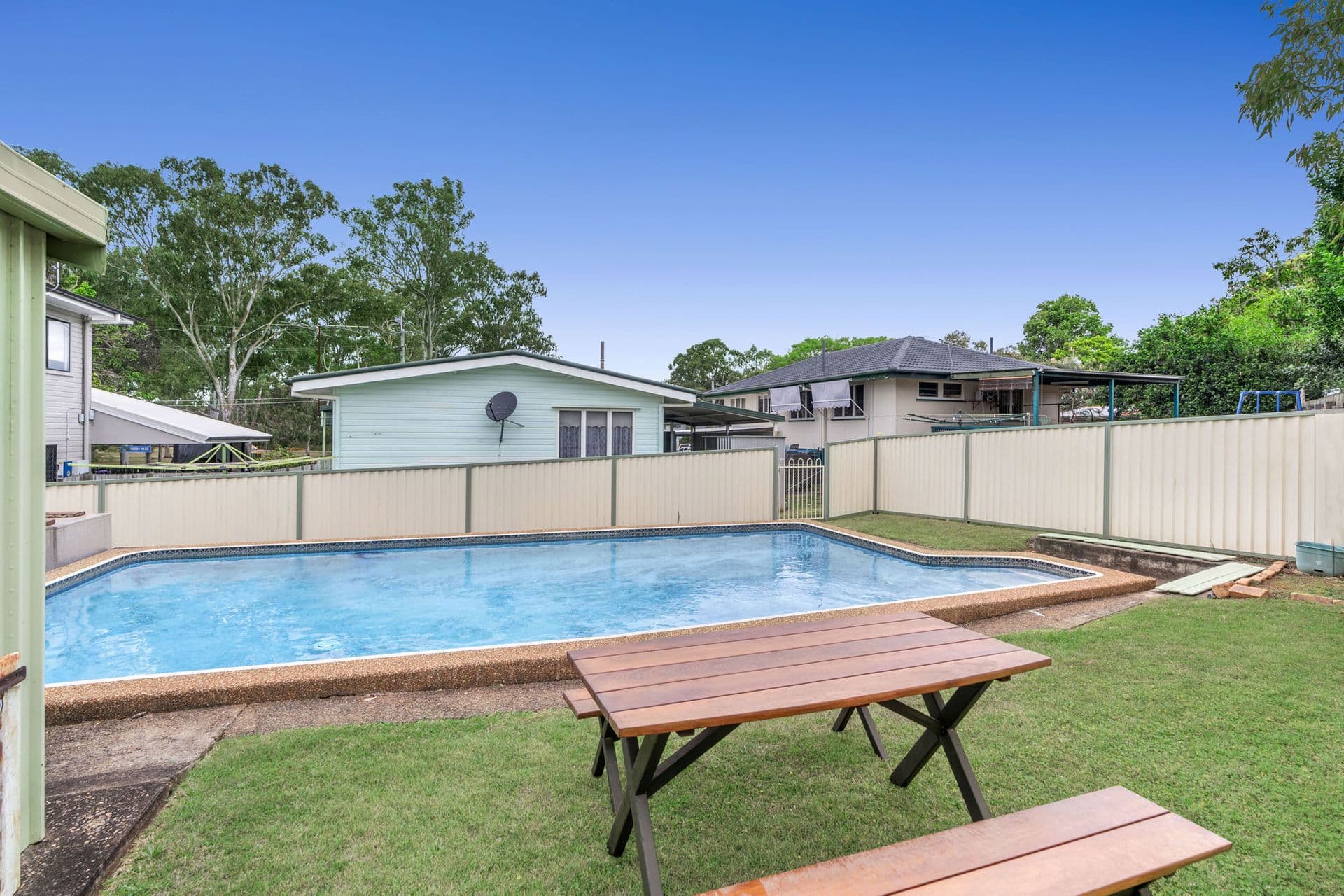 191 Wondall Road, Wynnum West, QLD, 4178, Wynnum West - Thumbnail 2