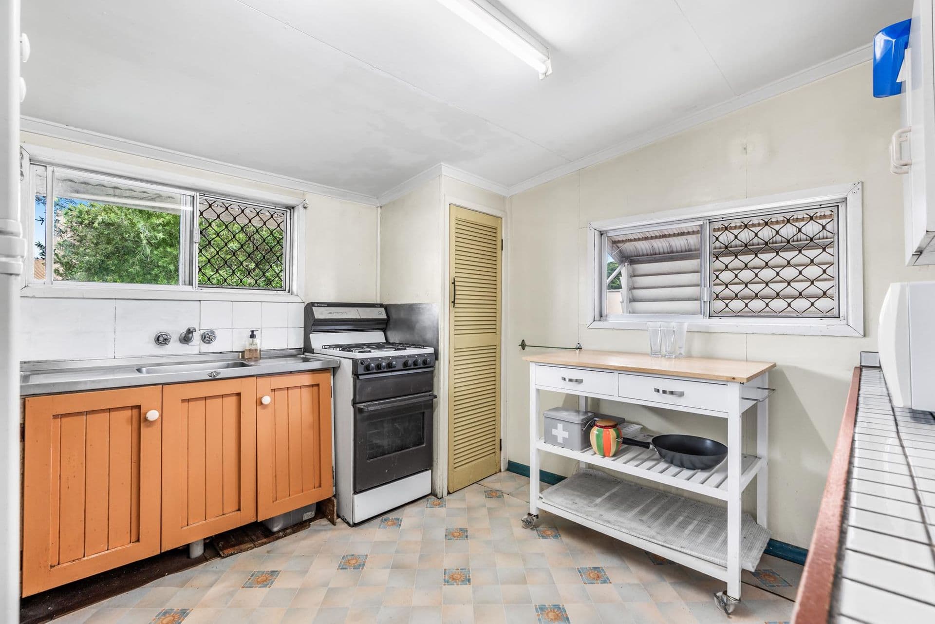 82 Bride Street, Wynnum, QLD, 4178, Wynnum - Thumbnail 3