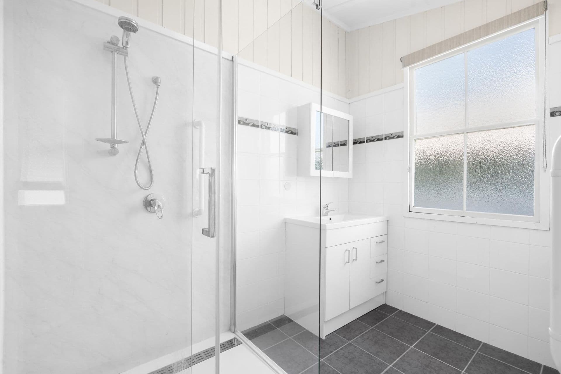 13 Chestnut Street, Wynnum, QLD, 4178, Wynnum - Thumbnail 3