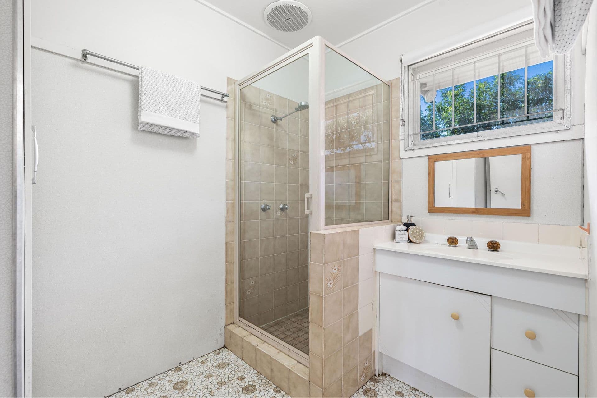 3 Alex Street, Wynnum West, QLD, 4178, Wynnum West - Thumbnail 6