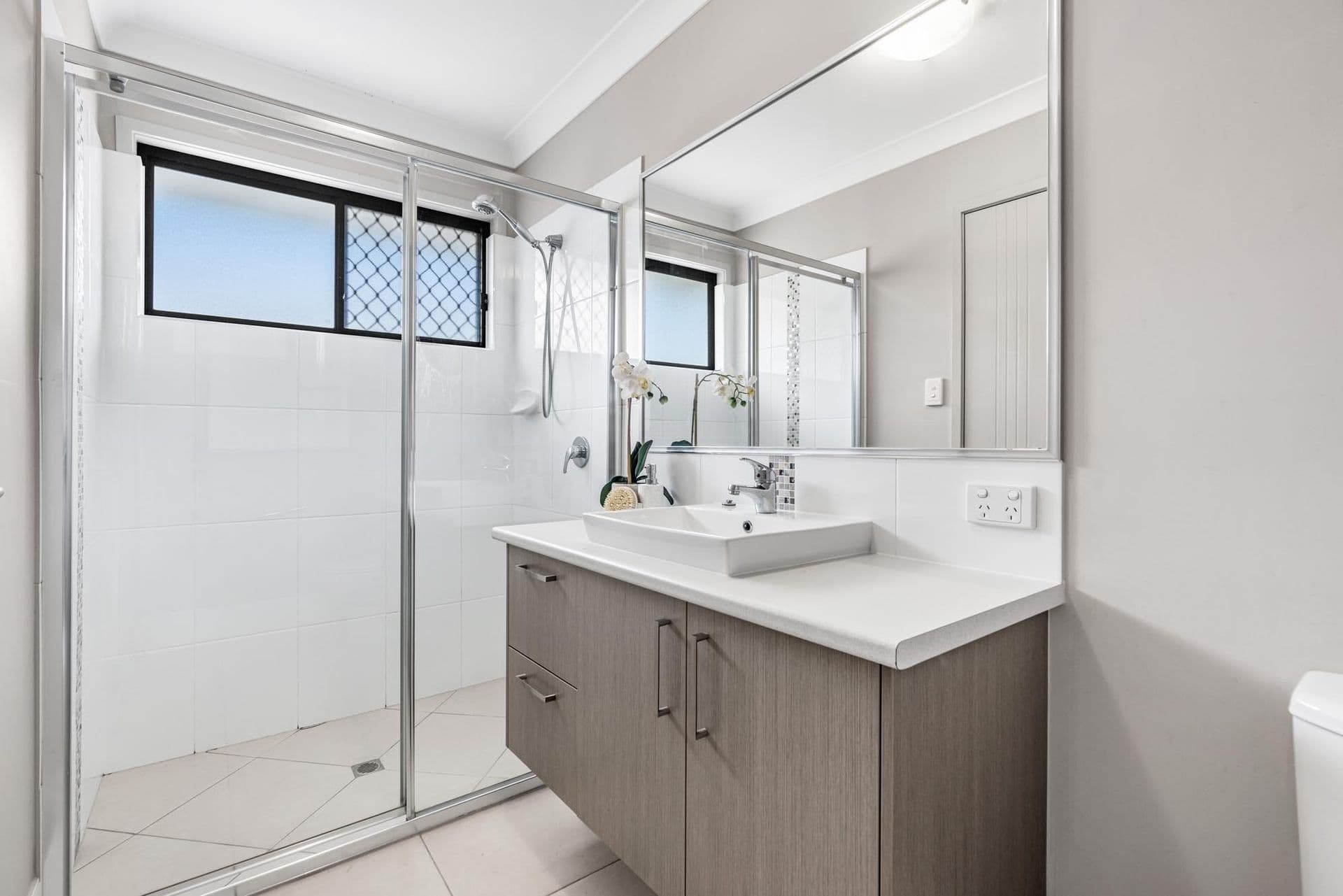 71 Whites Road, Manly West, QLD, 4179, Manly West - Thumbnail 4