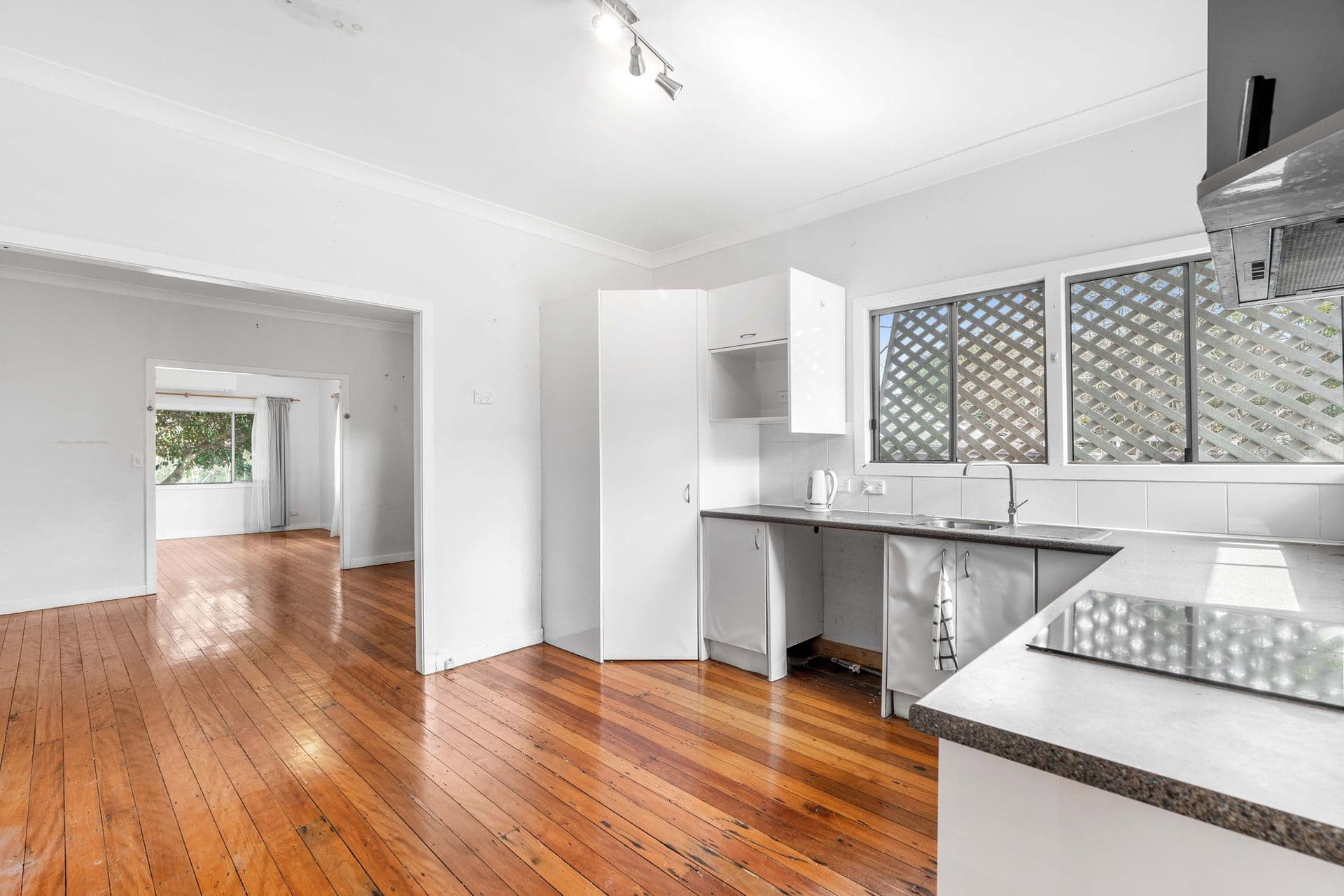 121 Medway Street, Rocklea, QLD, 4106, Rocklea - Thumbnail 2