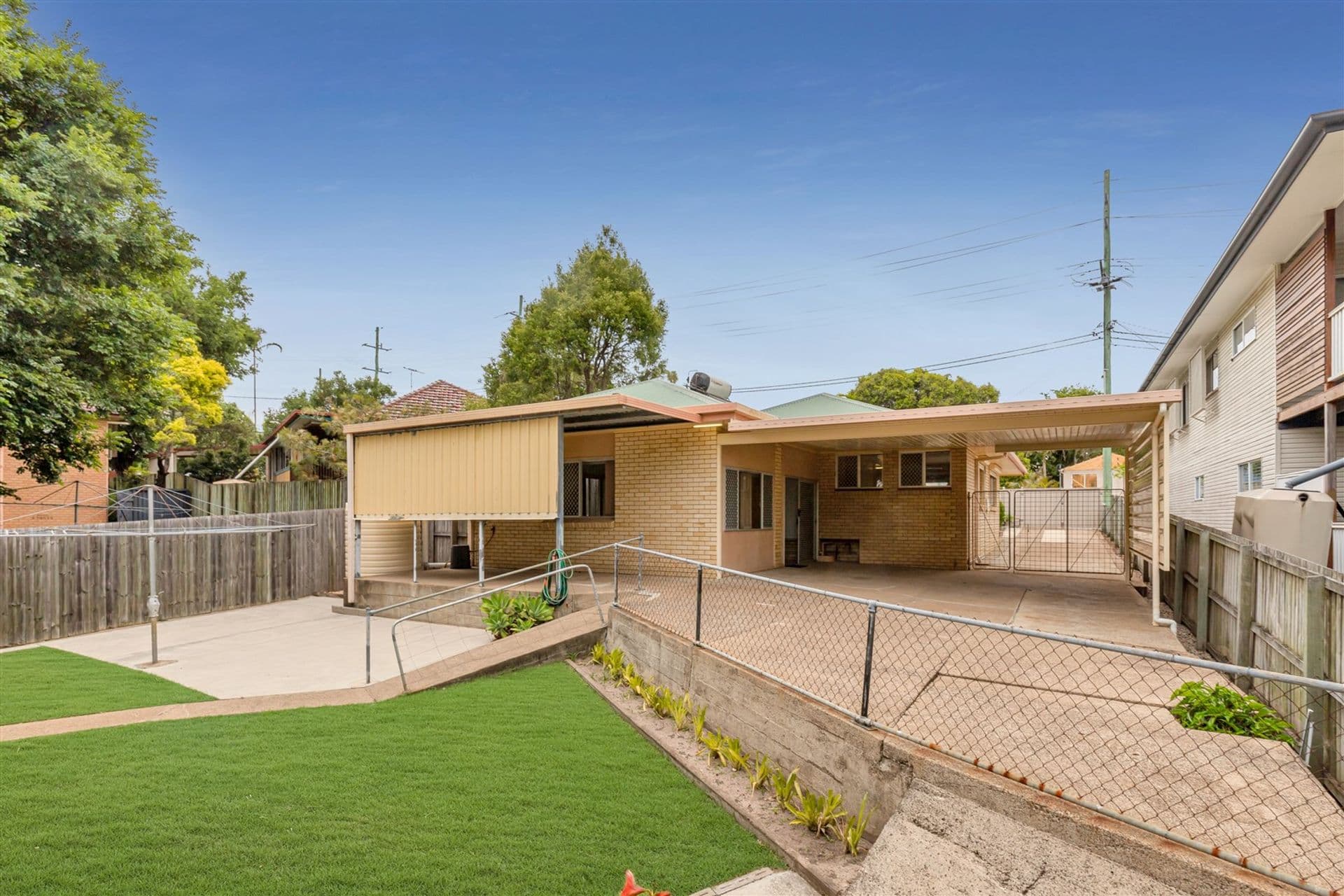 111 Wynnum North Road, Wynnum, QLD, 4178, Wynnum - Thumbnail 2