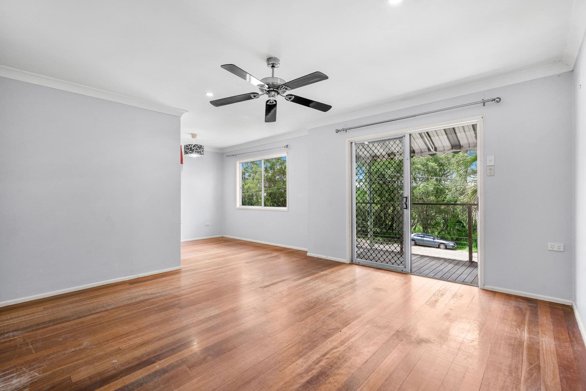 345 Whites Road, Lota, QLD, 4179, Lota - Thumbnail 2