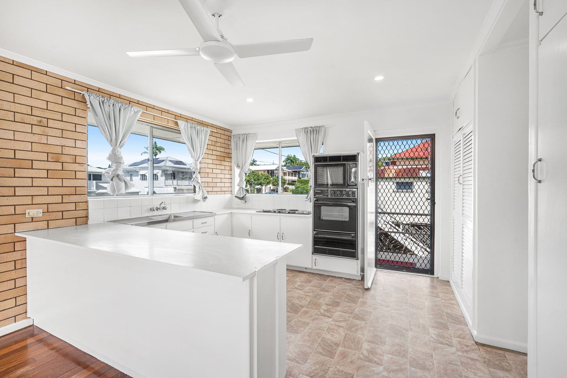 29 Cedar Street, Wynnum, QLD, 4178, Wynnum - Thumbnail 5