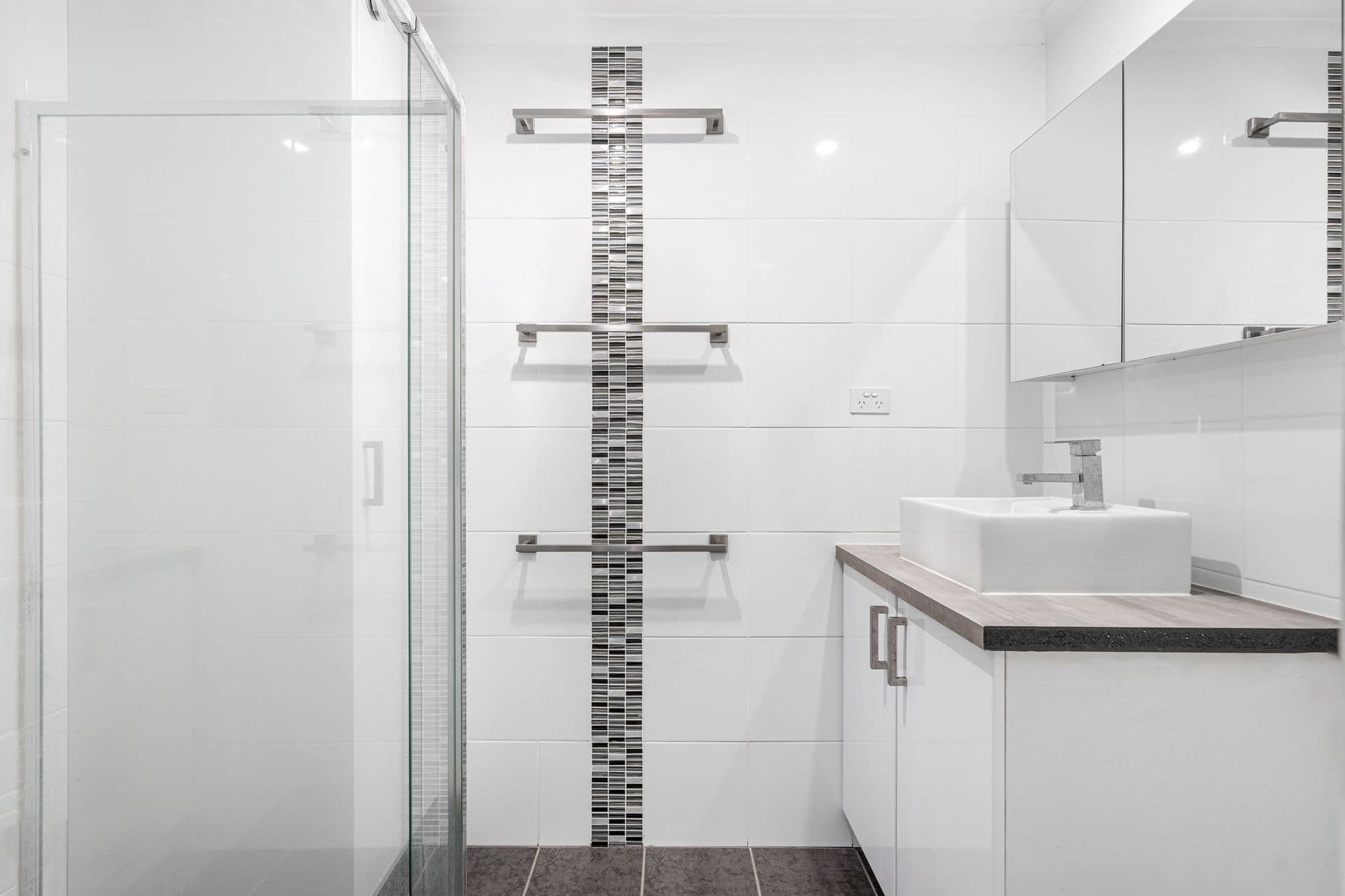 2/15 Worthing Street, Wynnum, QLD, 4178, Wynnum - Thumbnail 4